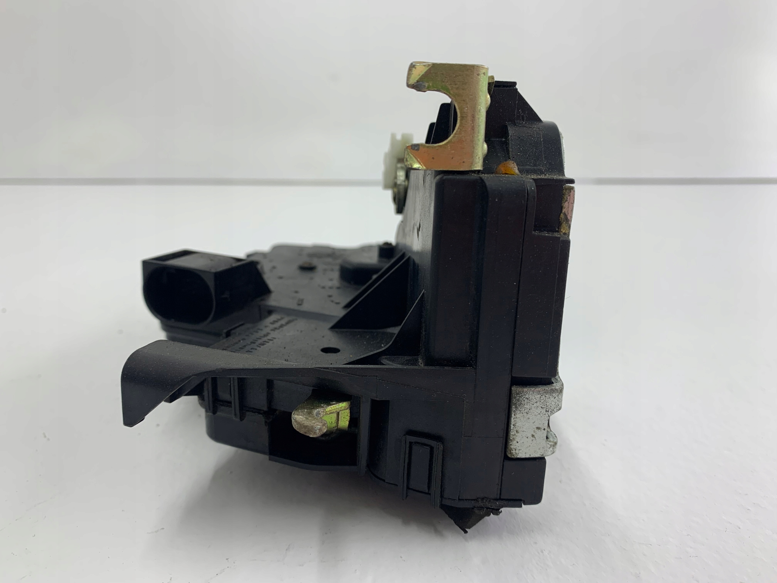 BMW E46 lock door left rear part rear