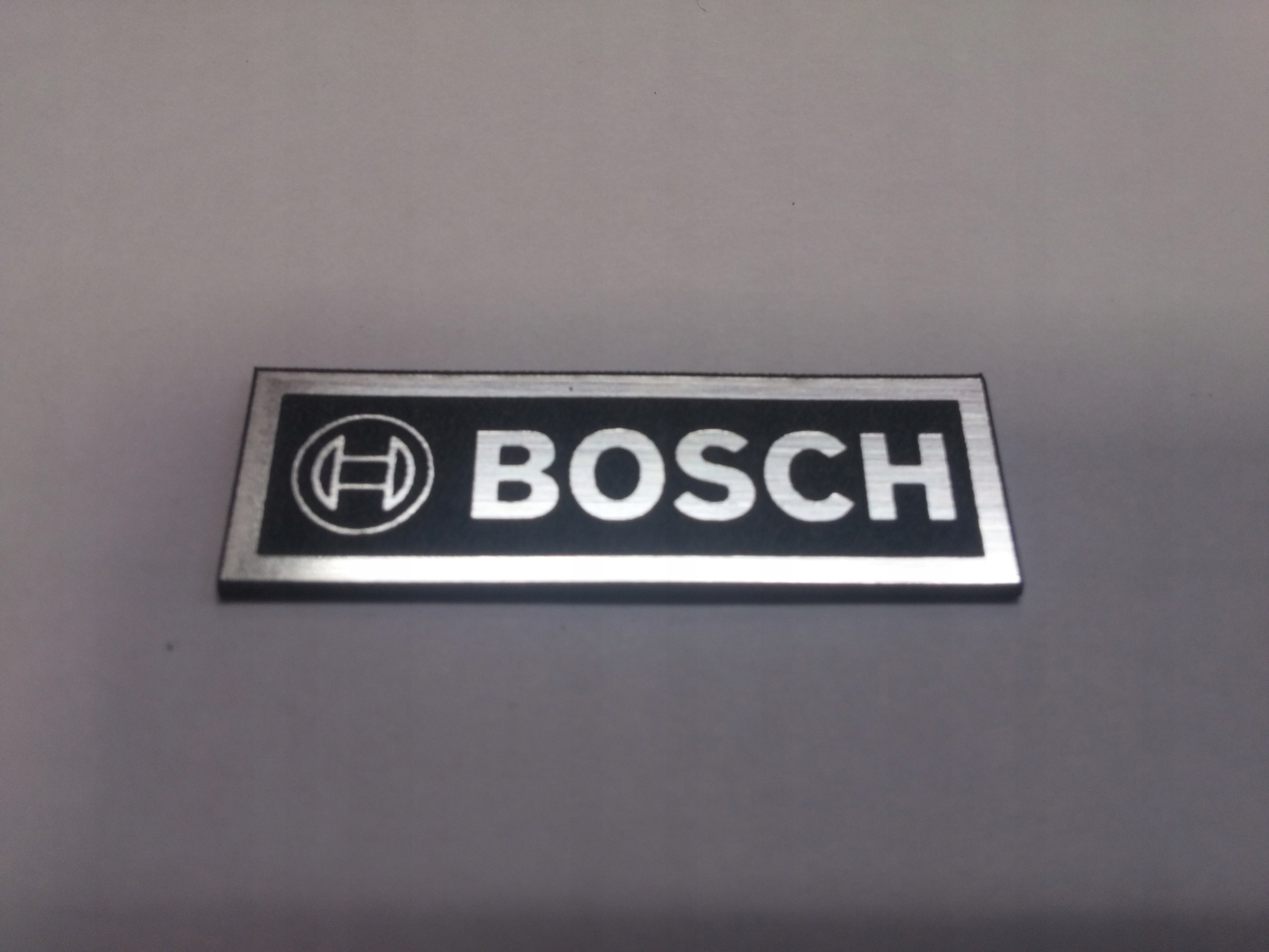 

Bosch naklejka emblemat 80 x 26 mm * Srebrna