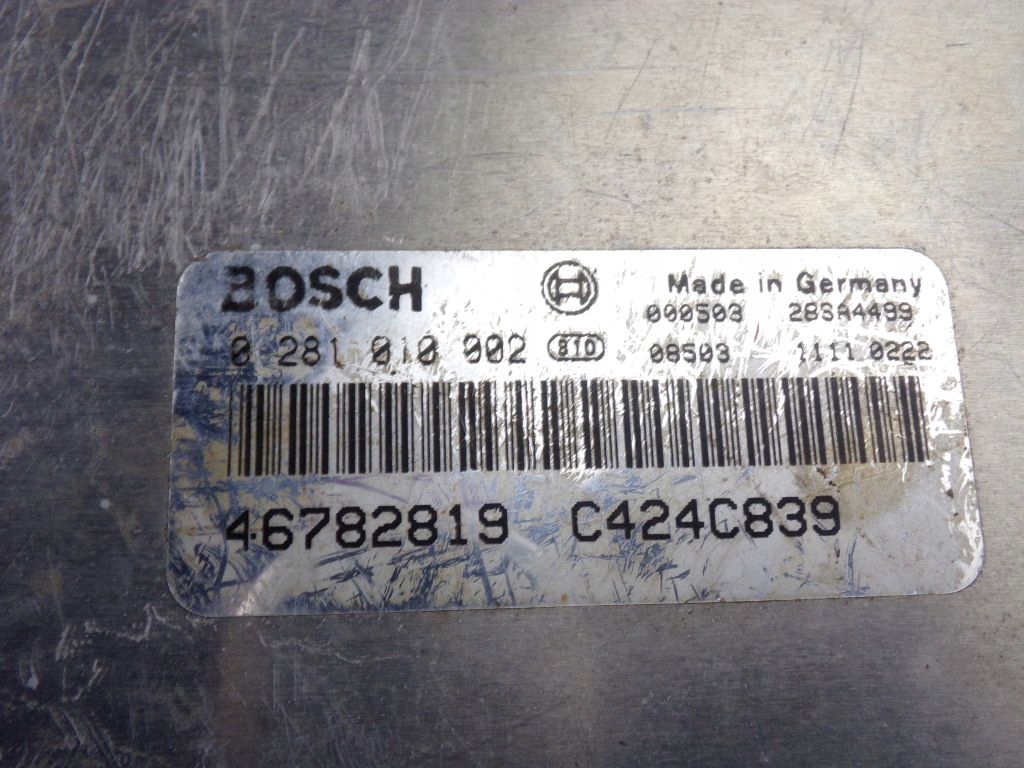 computer control unit of the engine LANCIA LYBRA 1.9 JTD 46782819 0281010002