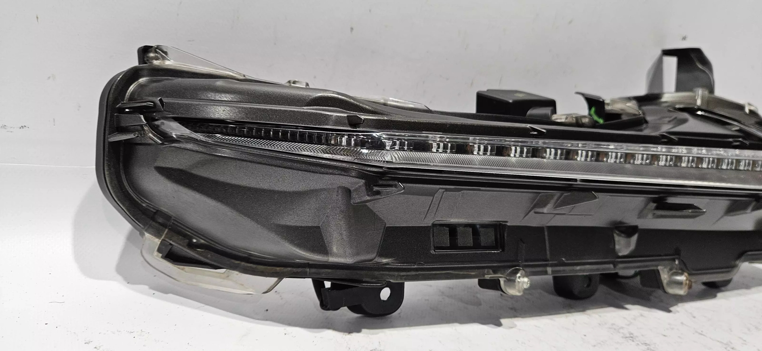 Blinkerleuchte rechts vorne LED LEXUS NX LIFT 17- EU