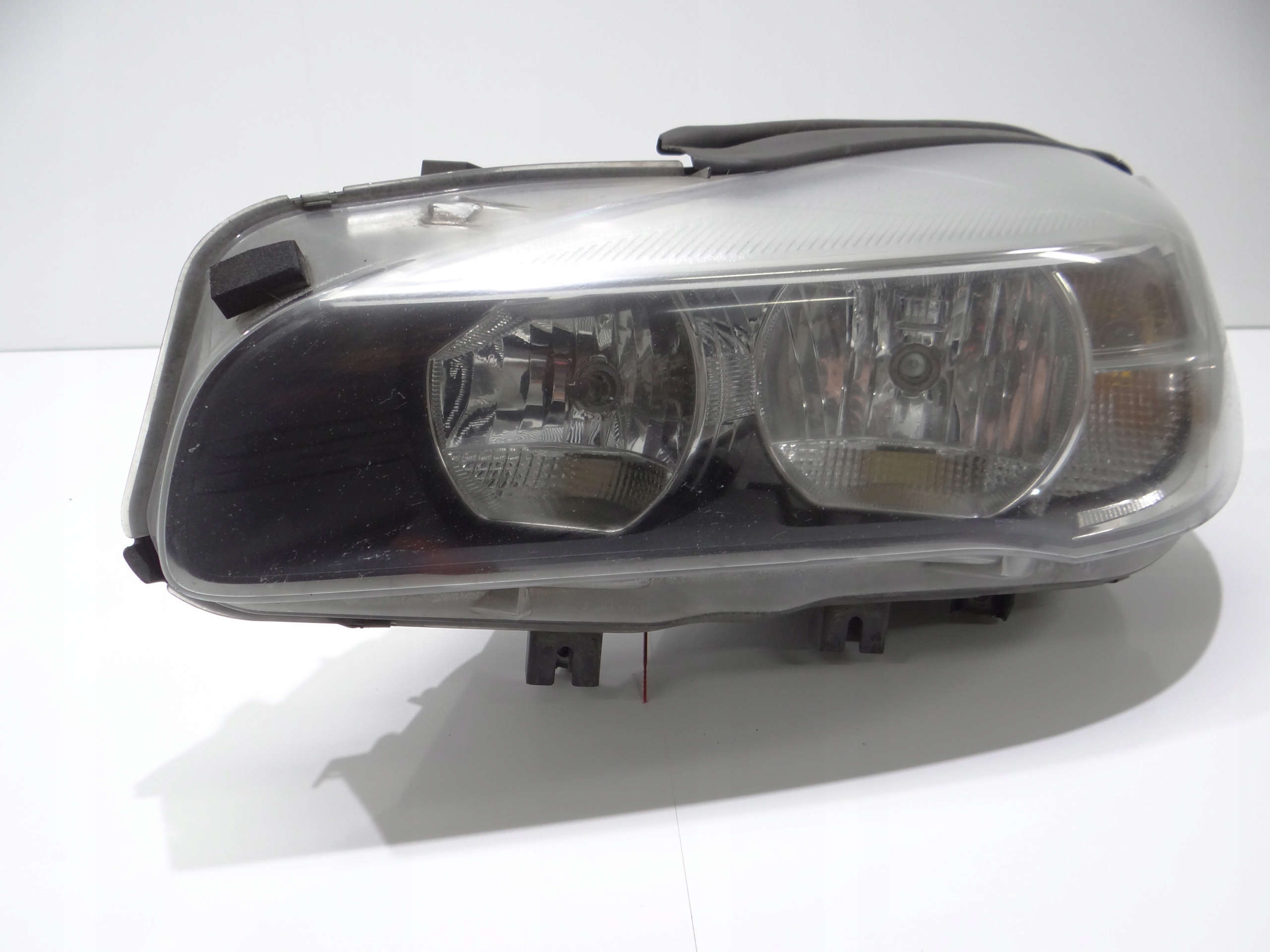 Licht links vorne BMW F46 7422575