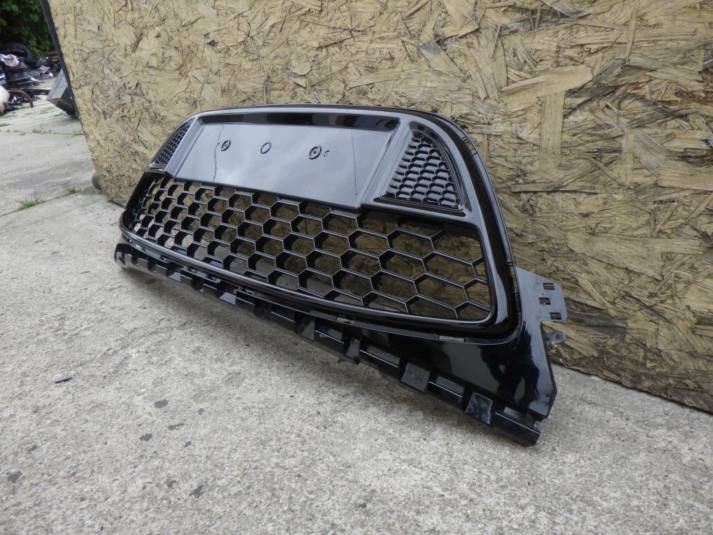 FORD S-MAX S MAX LIFT ST TITANIUM grid of a bumper front