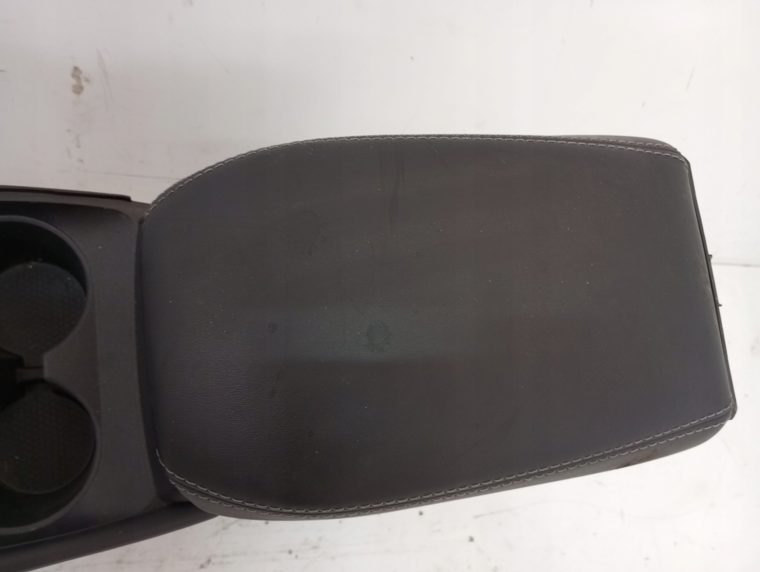 bracciolo tunel Nissan Qashqai J12