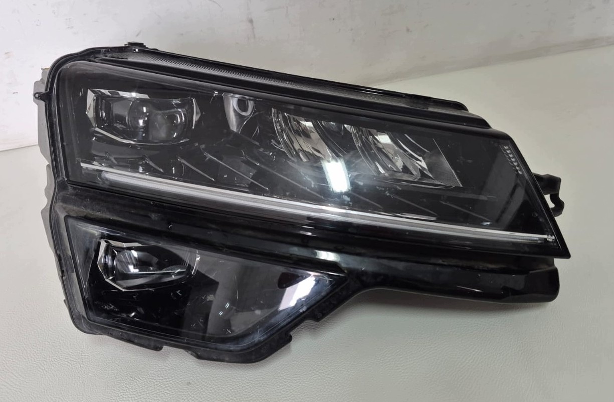 SKODA KAROQ 57B 17- light right front front FULL LED 57B941016B