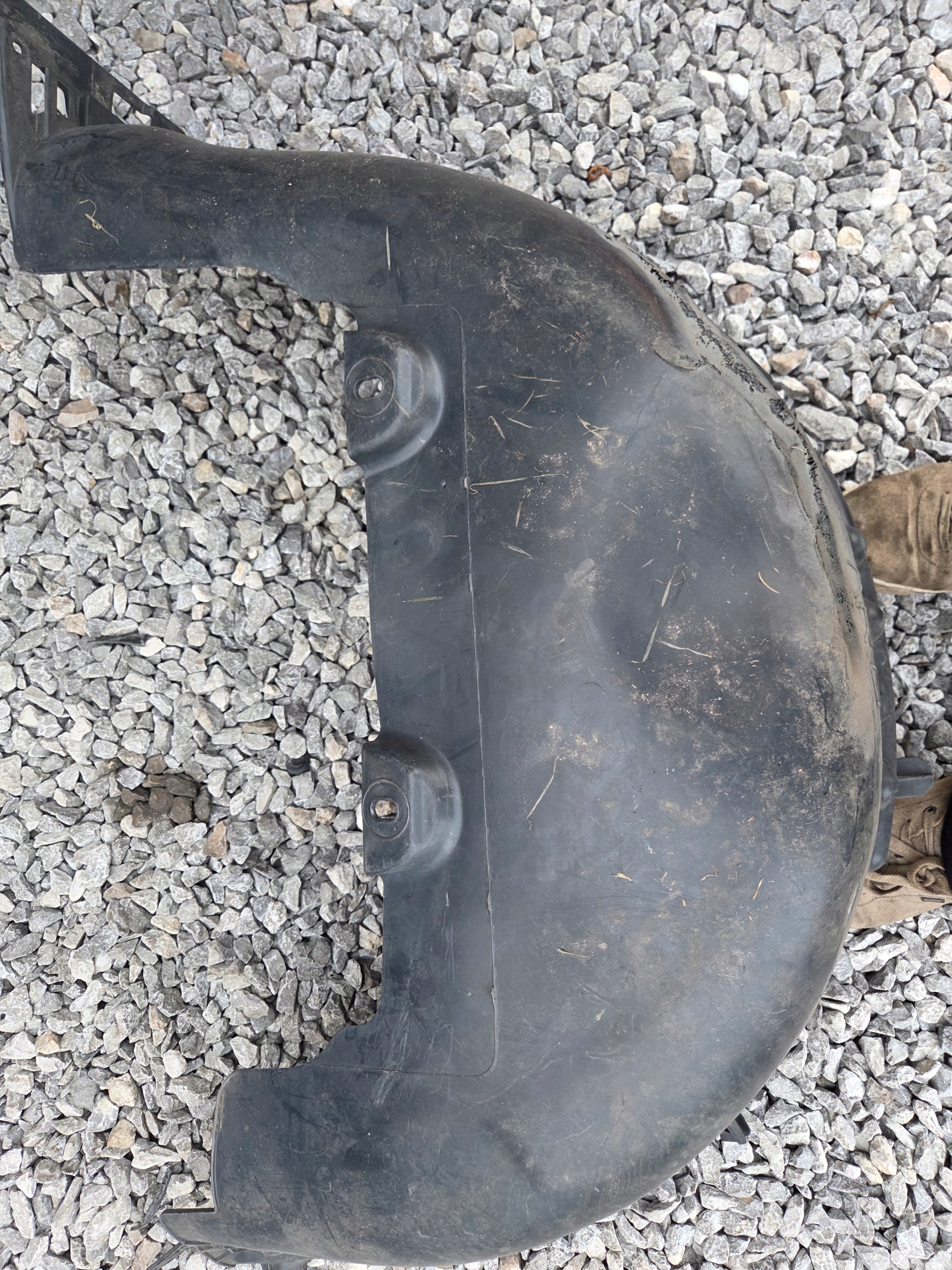 mudguard left rear part left rear. PEUGEOT EXPERT III 9810967980