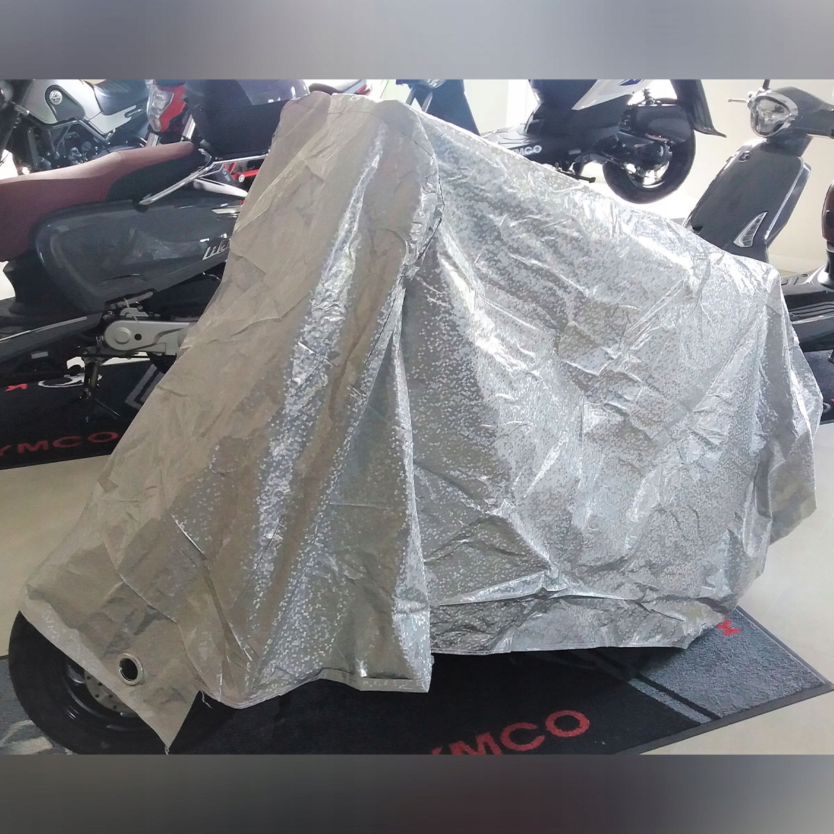 POKROWIEC NA SKUTER (200X100MM) L