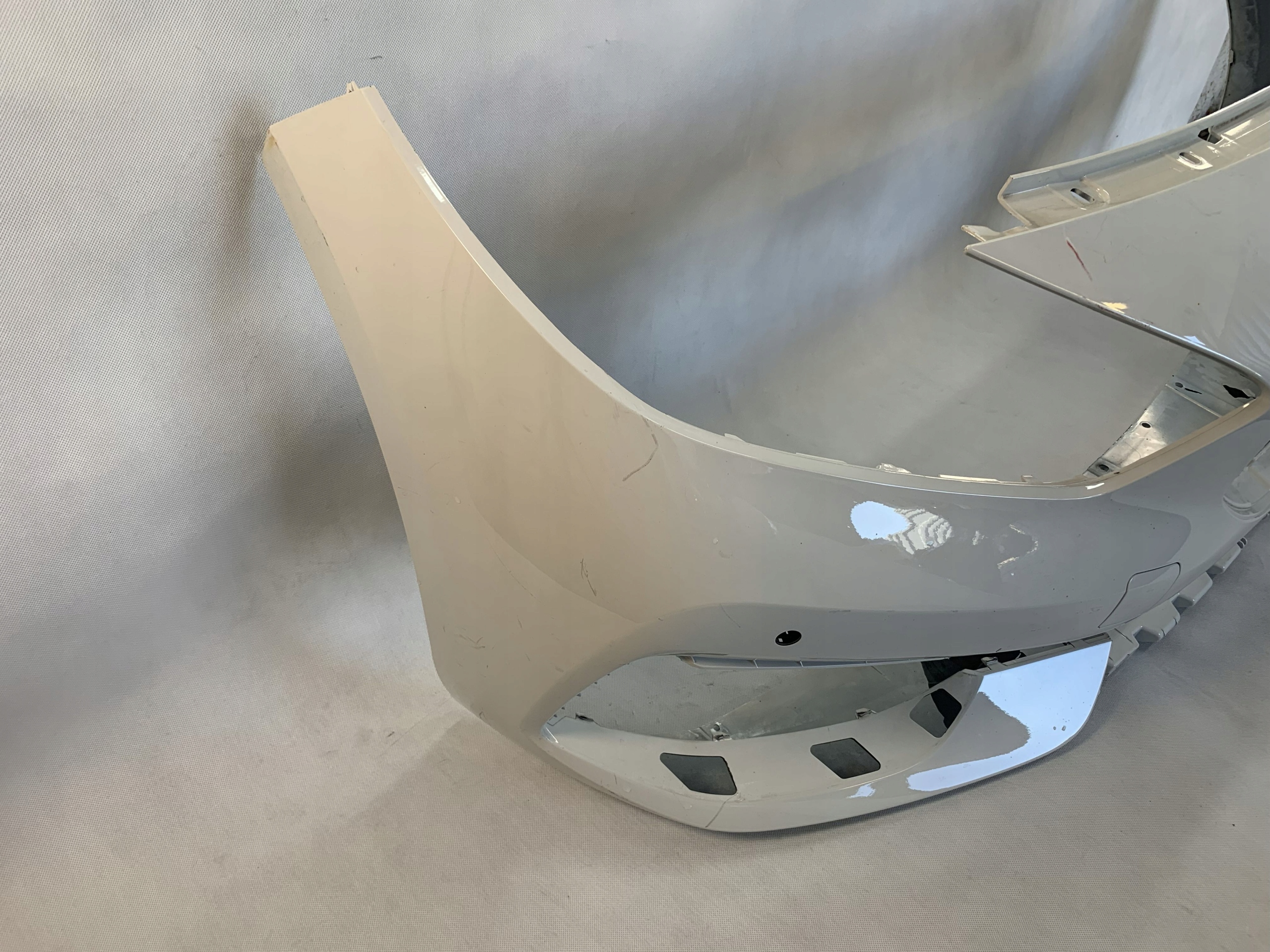 front bumper BMW 1 and F40 PDC f 40 10.25
