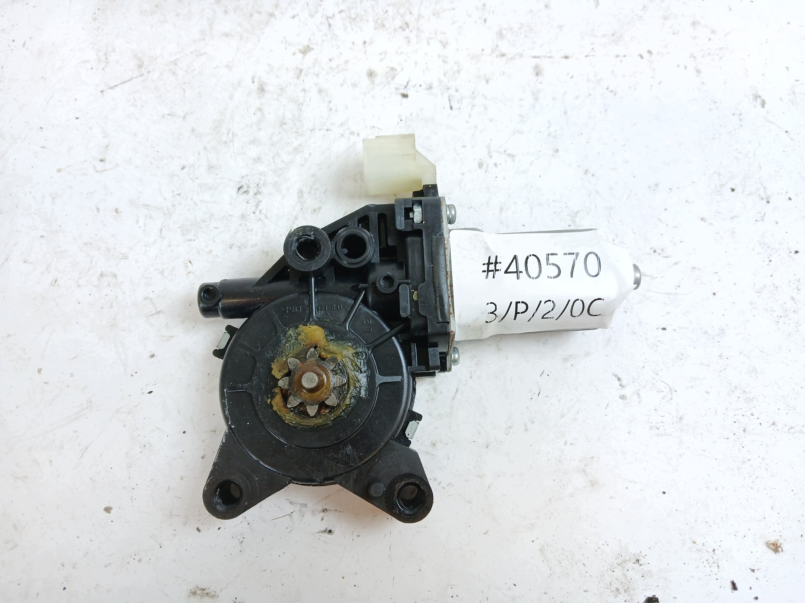 KIA CARNIVAL II mini motor windows left front 82450-4D000
