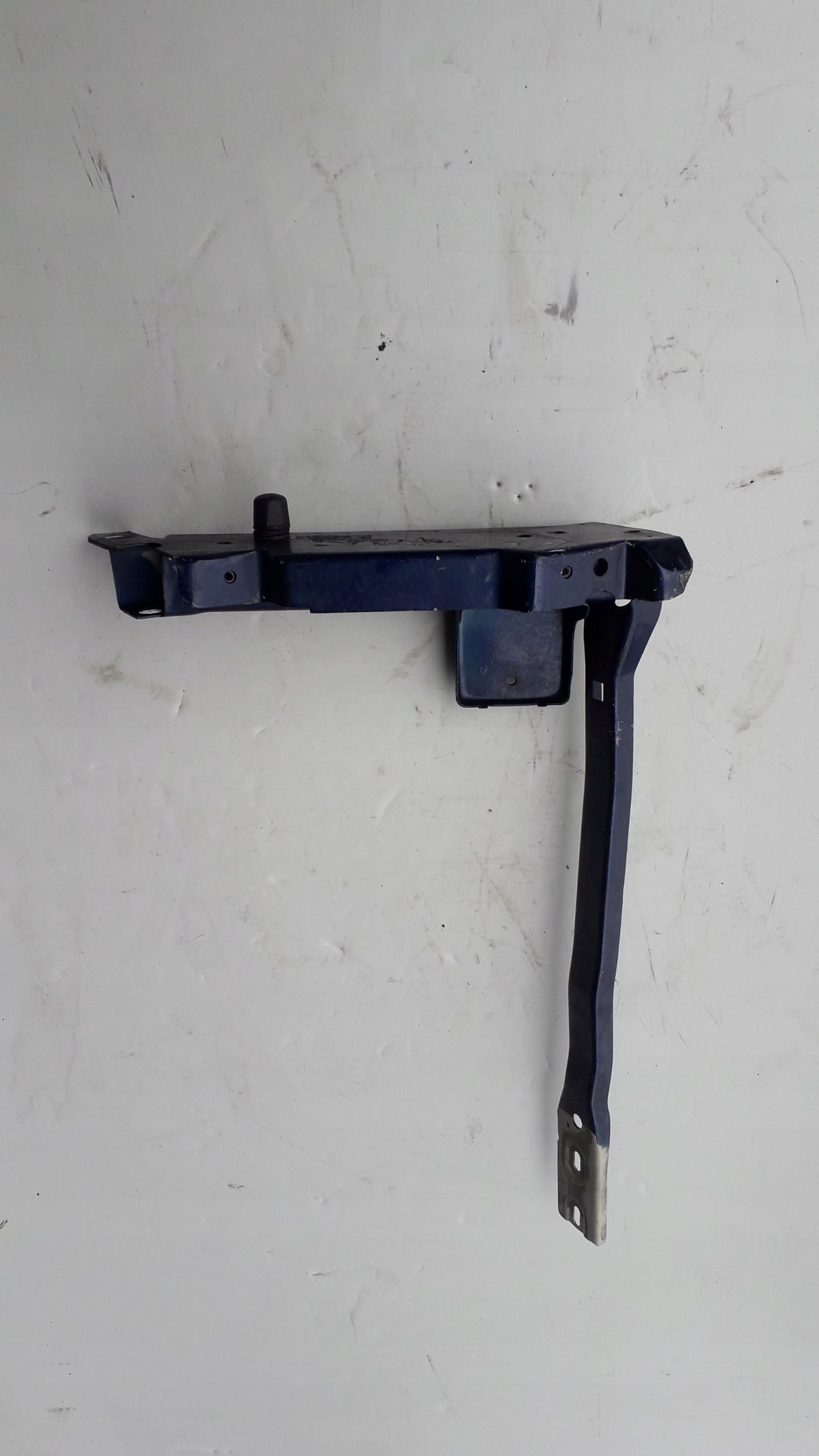 VW T4 LIFT right OKULAR bracket lights 7D0422491