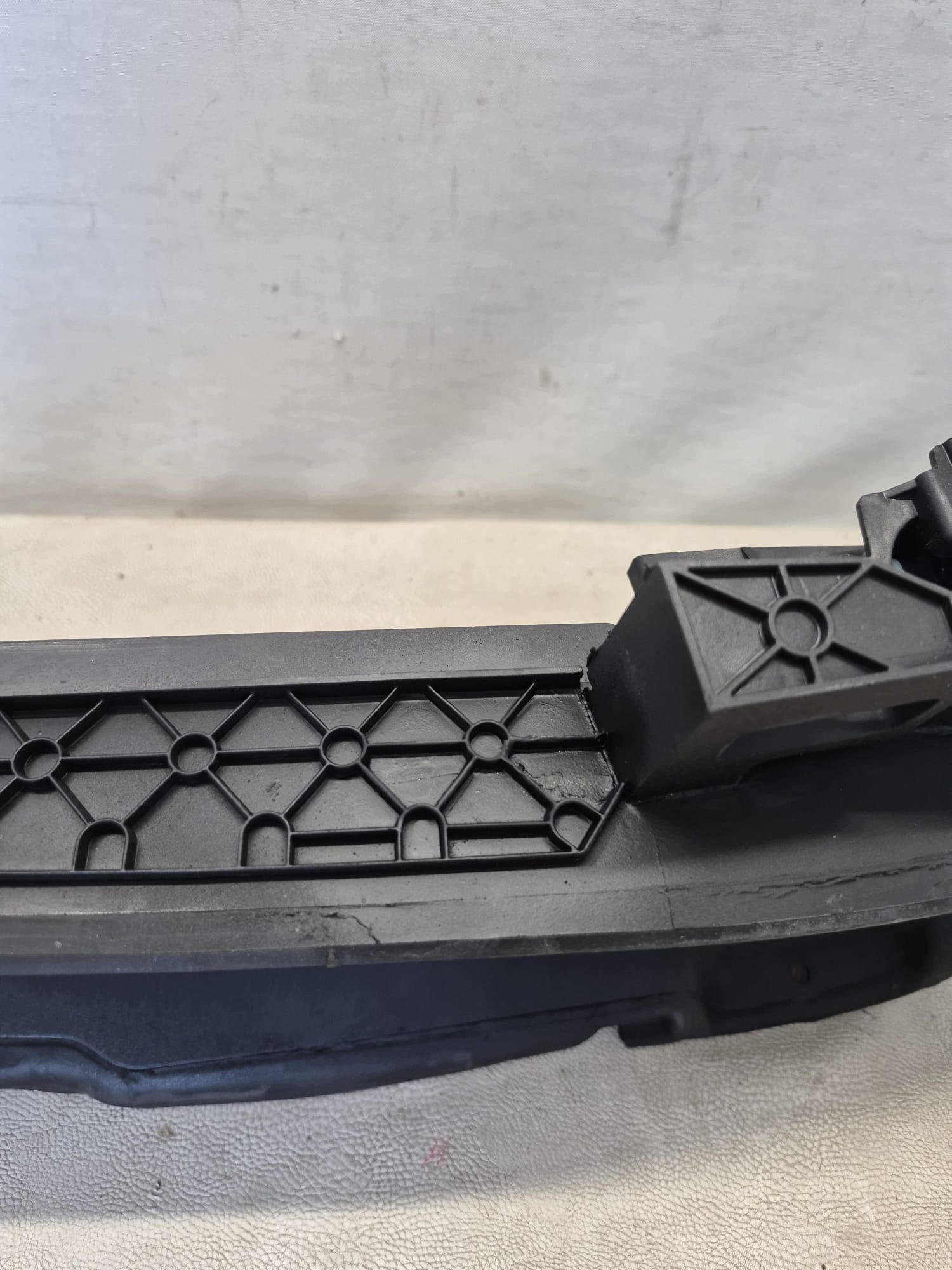 BMW IX I20 steering wheel, intake air 5A1A698-04