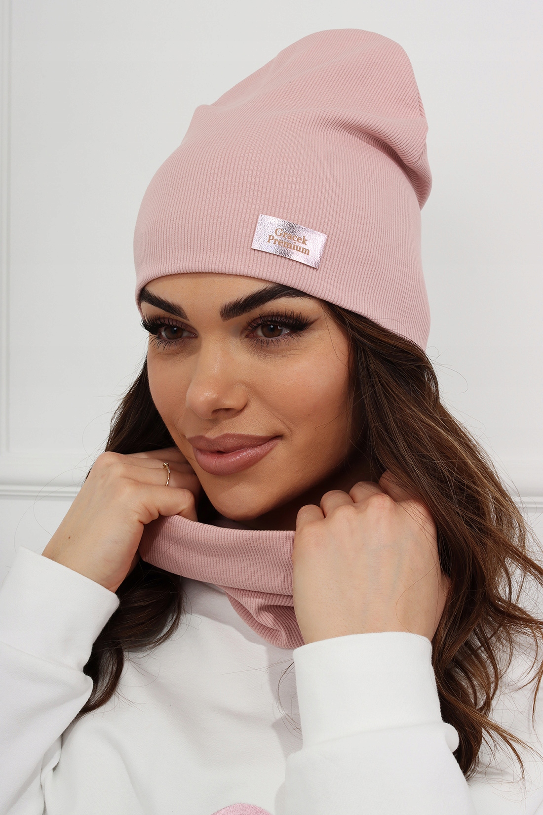 KOMPLET DAMSKI CZAPKA KOMIN WIOSNA JESIEŃ CIENKI LEKKI WYGODNY PRĄŻEK KOLOR Model 2650