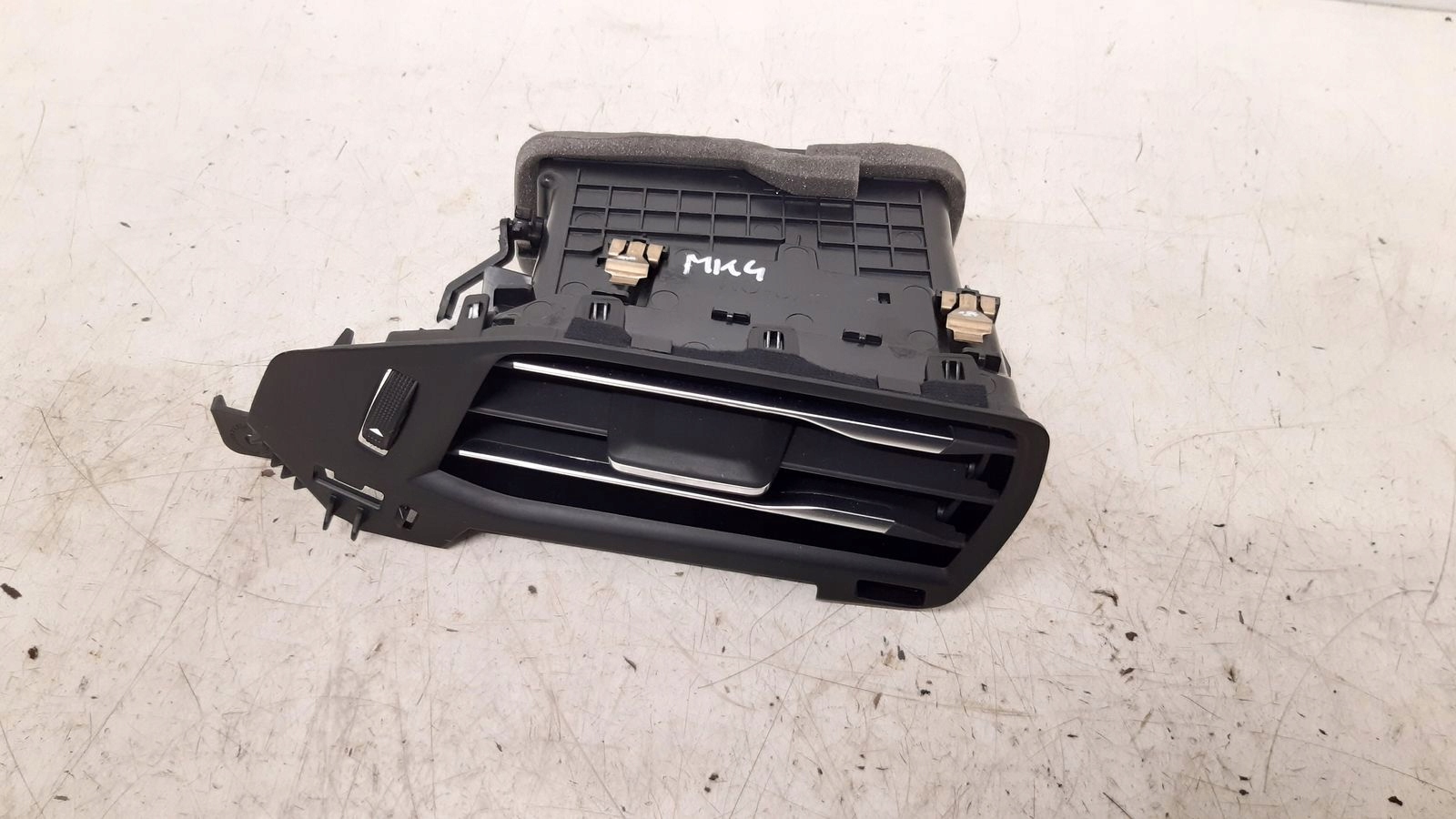 grid air conditioning devices right Ford Focus MK4 1,0 ECOBOOST