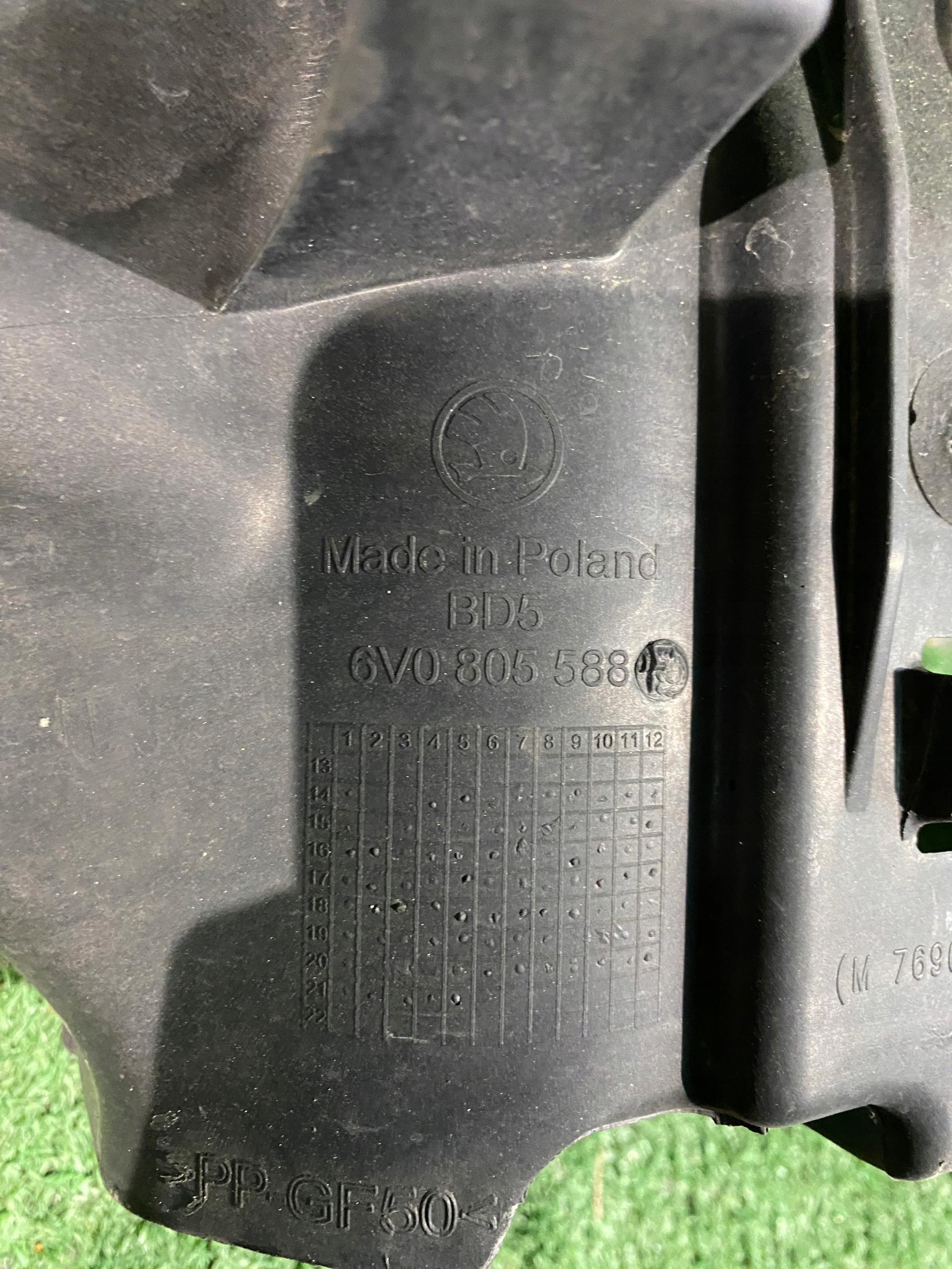 support panel for radiators pillar iron SKODA FABIA III 6V0805588F