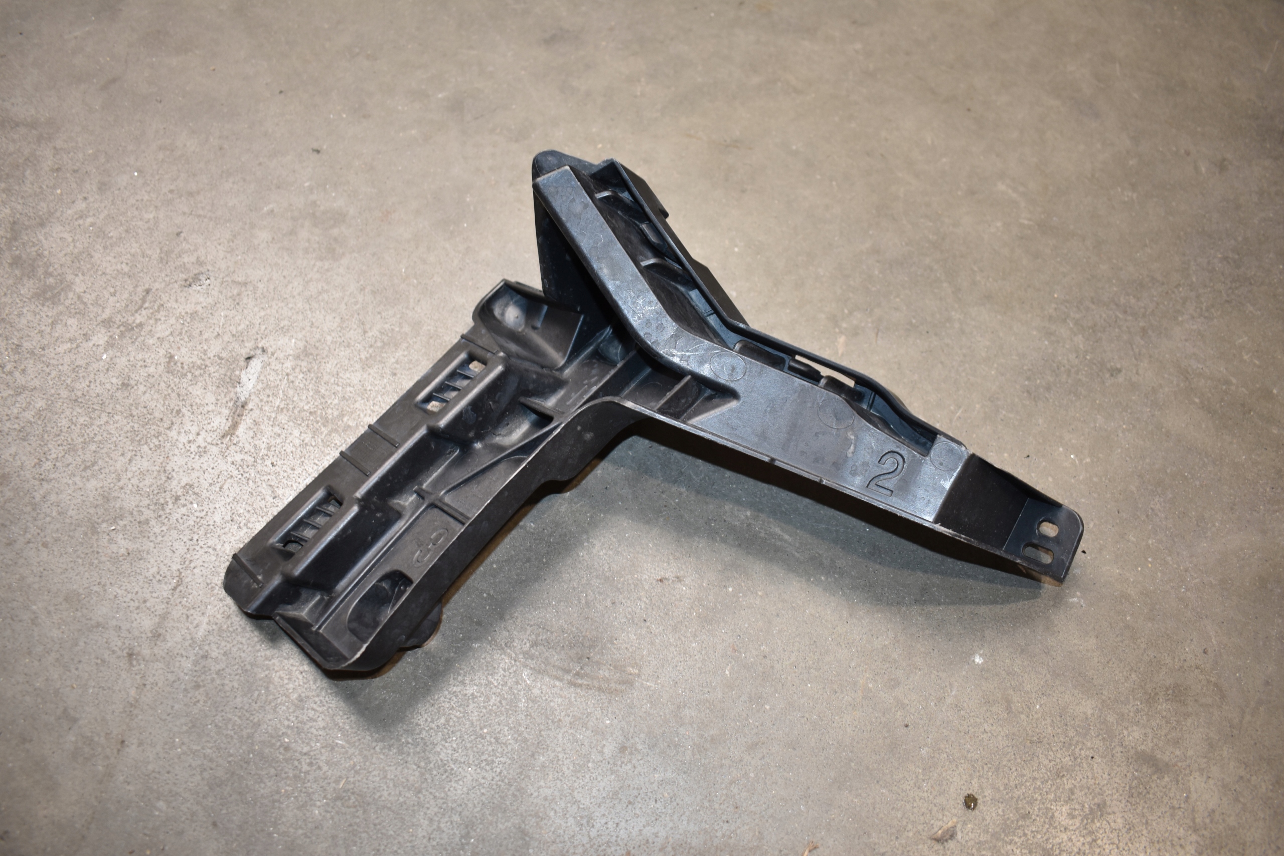 IDEALNY bumper bracket rear part rear right LAMBORGHINI URUS 1