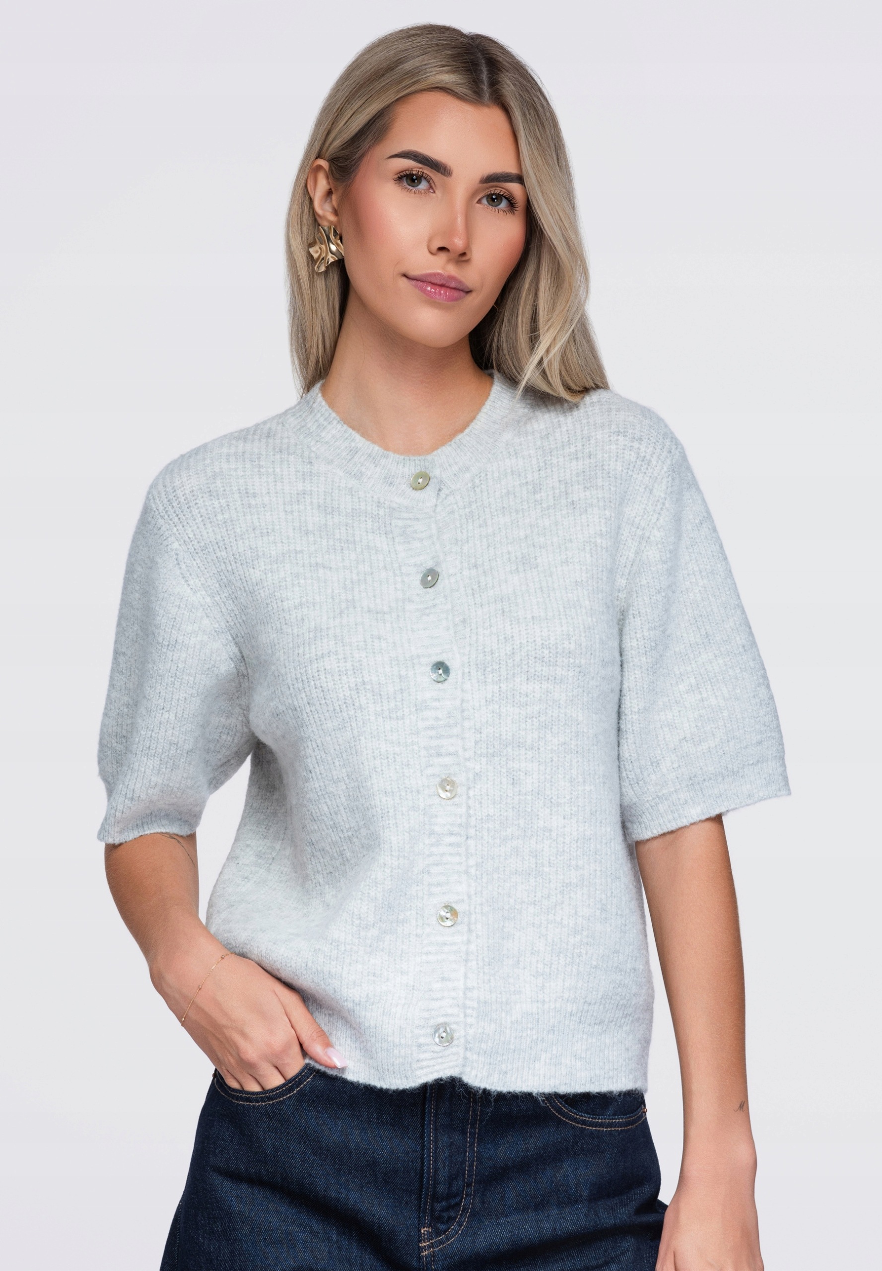 Elegantní dámská šedá halenka s krátkým rukávem, pohodlná, velikost M/L, kód produktu OW-TS-E0091