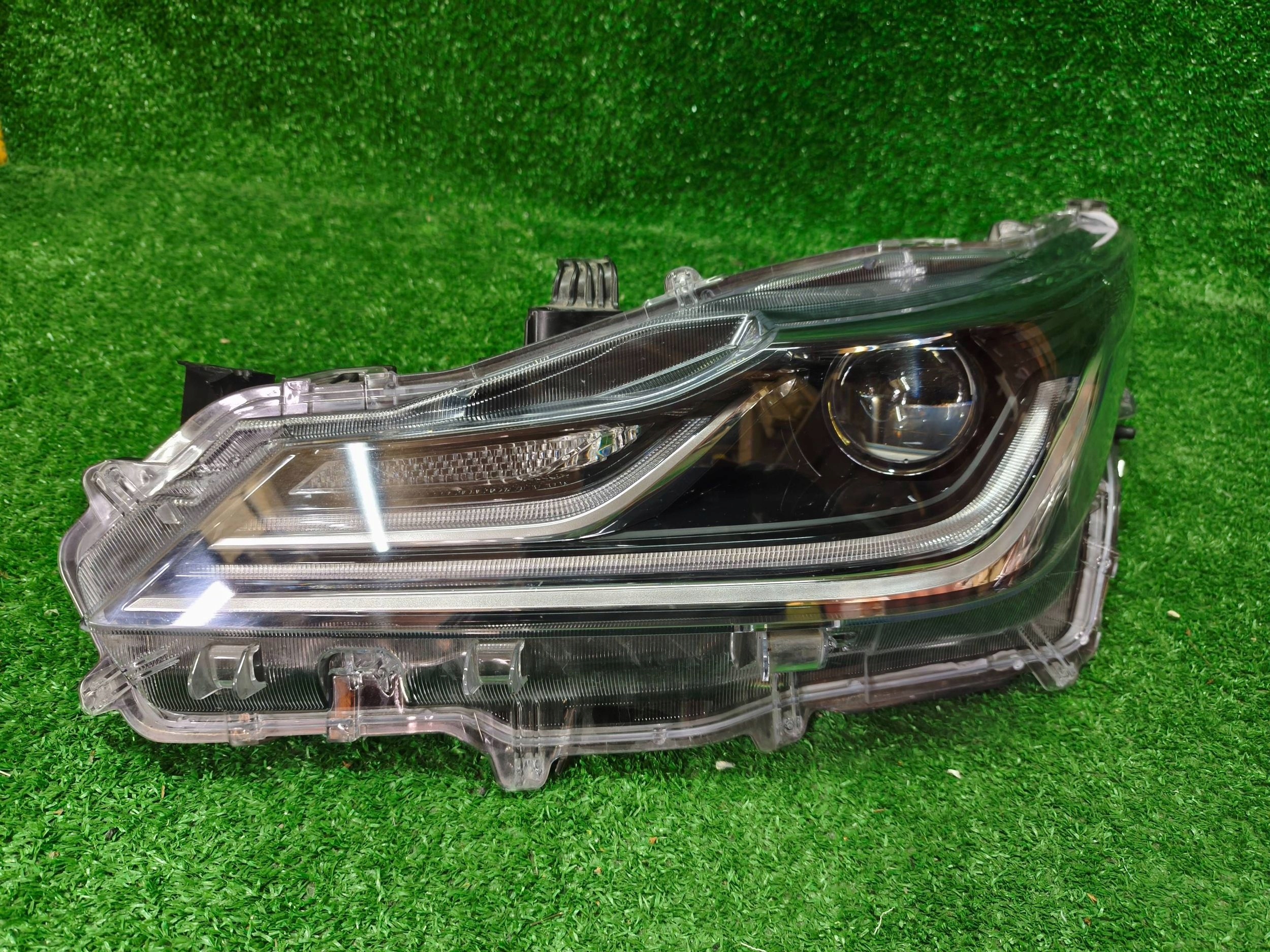 REFLEKTOR left front TOYOTA COROLLA E21 sedan FULL LED NR.1138