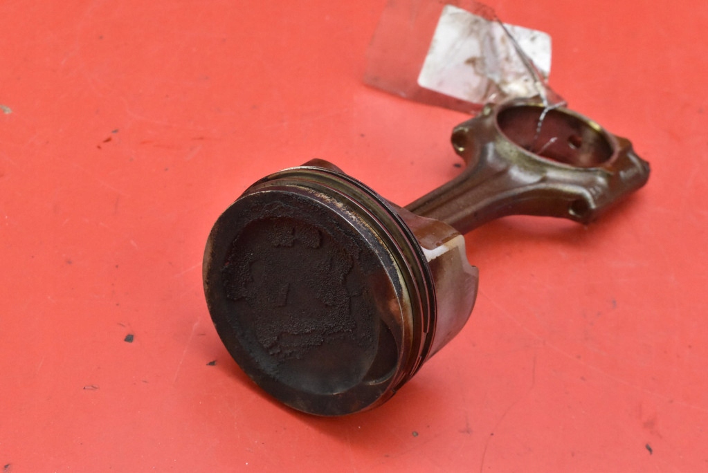 Piston Bielle 82L82 VW PASSAT B5 2.0 20V 131 KM 00-05