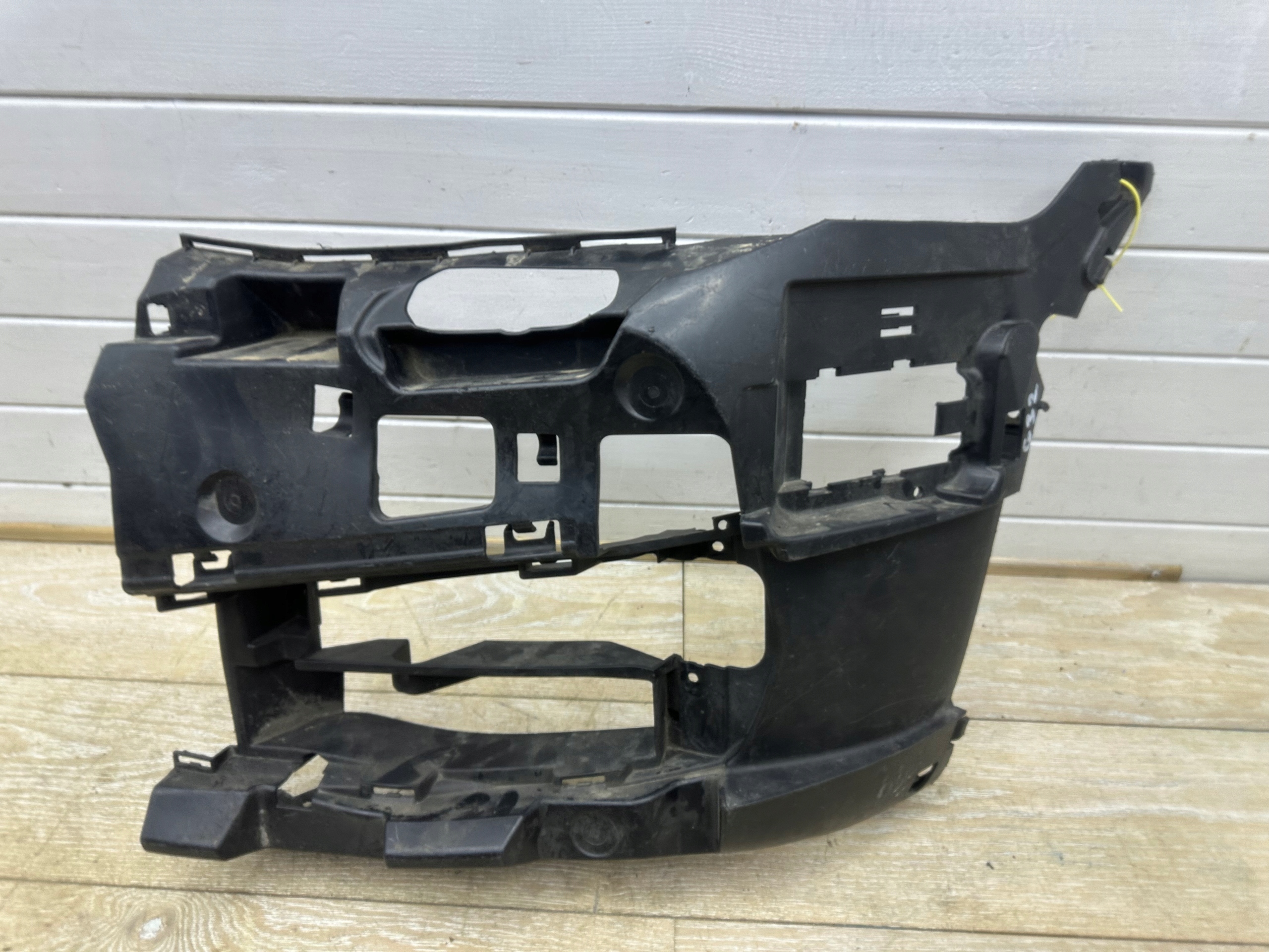 support holder of a bumper left front BMW G32 6GT 7415579