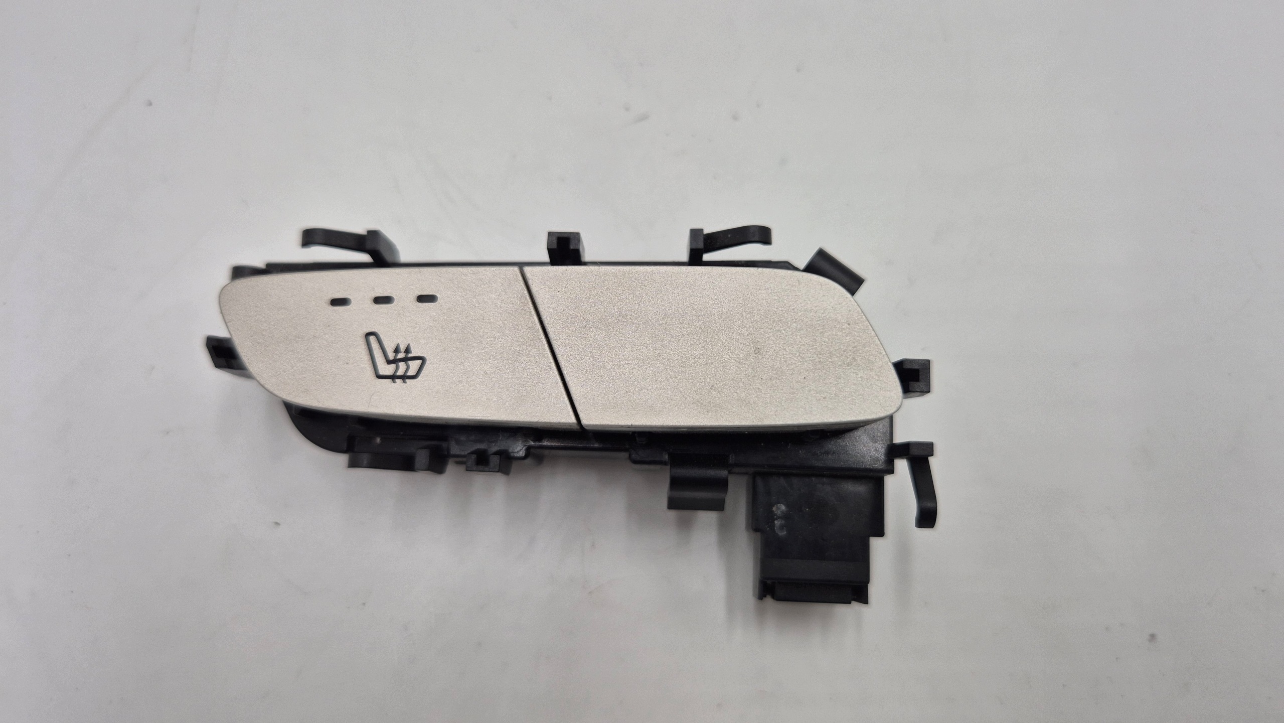 switch GRZANIA seat Mercedes E W213 2139050204 original