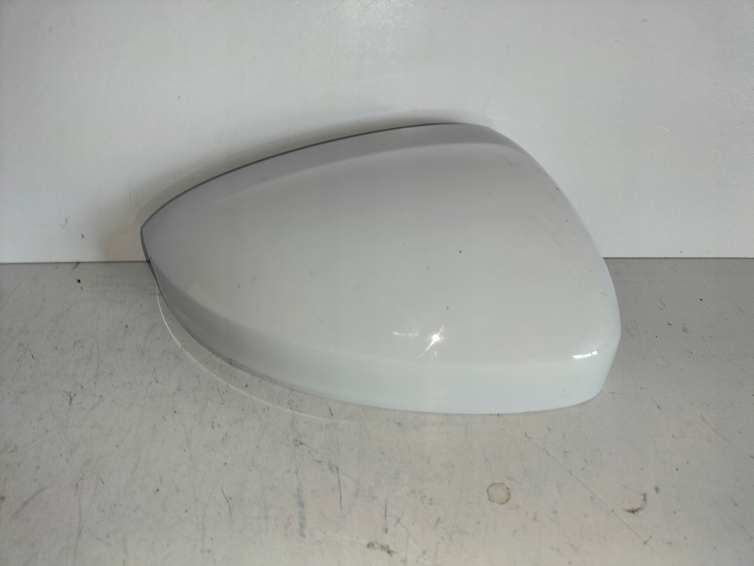 cover cap mirrors right VW TIGUAN II 16
