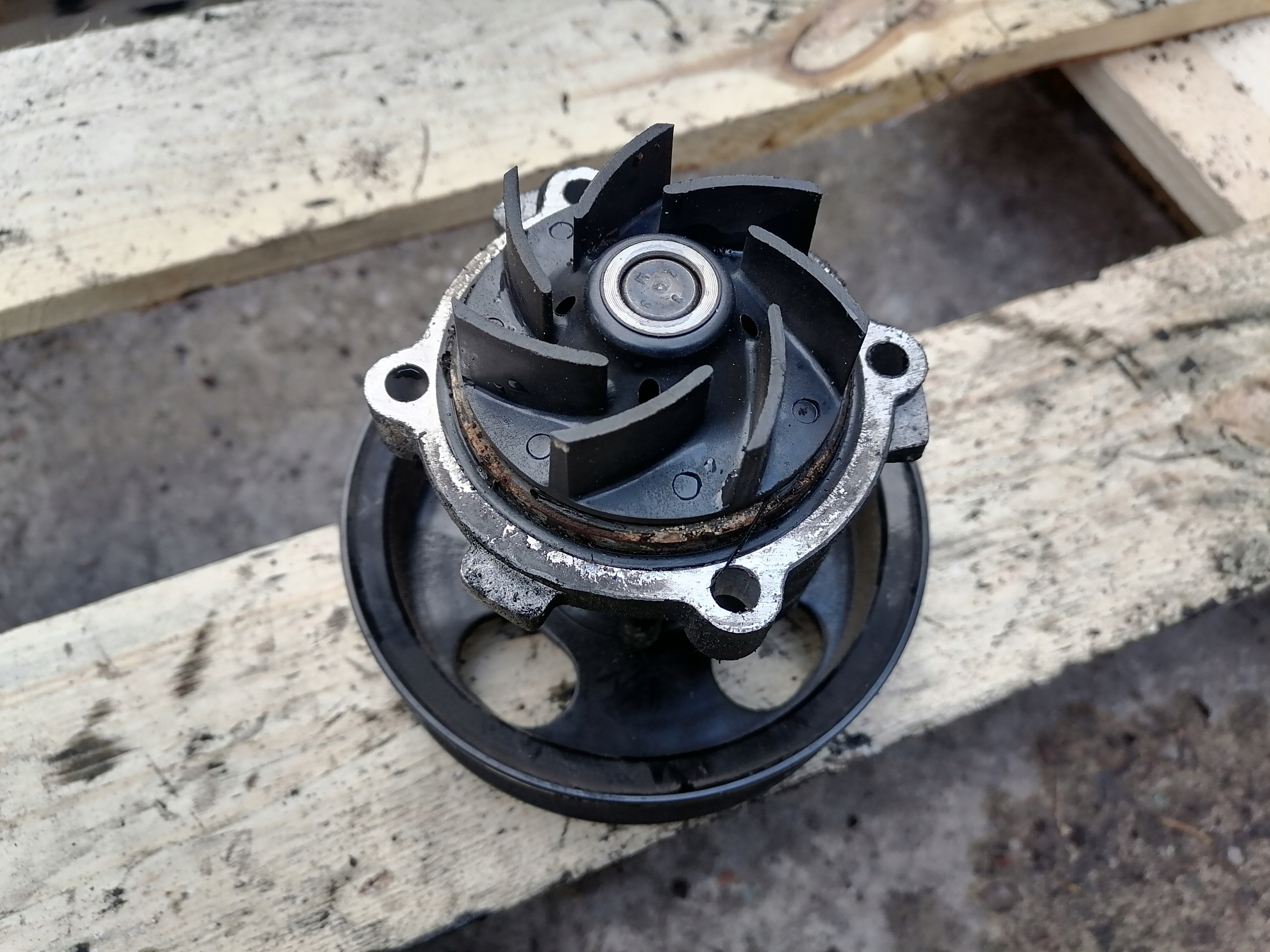 ВОДЯНОЙ НАСОС OPEL ASTRA J 1.3