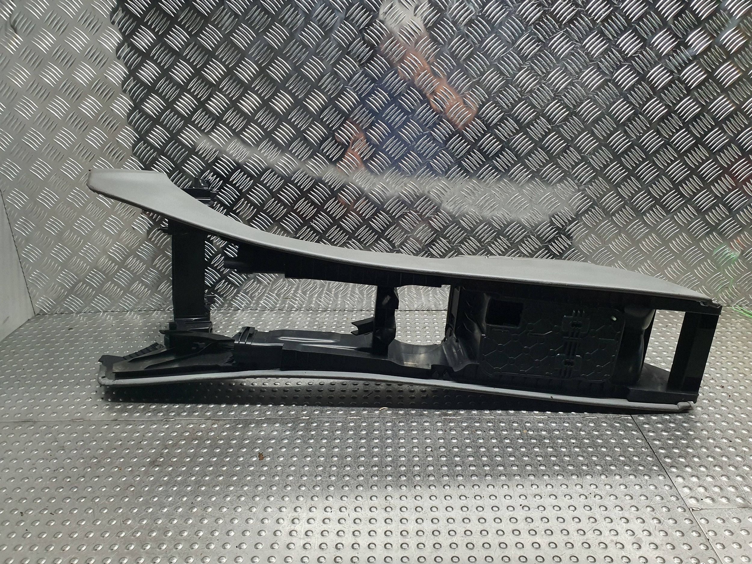 TUNEL central armrest A21986801350 MERCEDES CLS W219