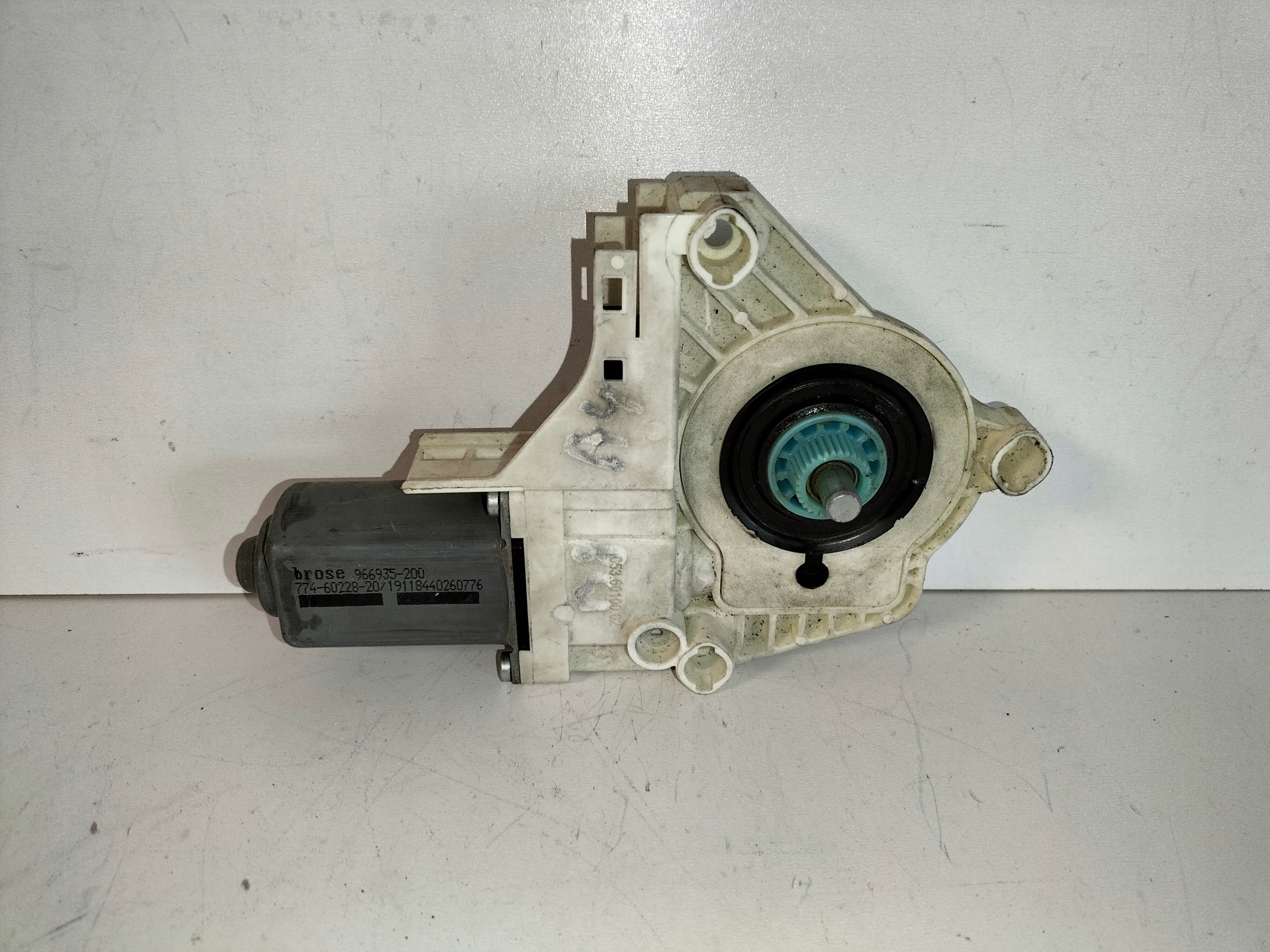 mini motor podnosnika windows front left AUDI A4 B8 07- A5 07- SUPERB II 08