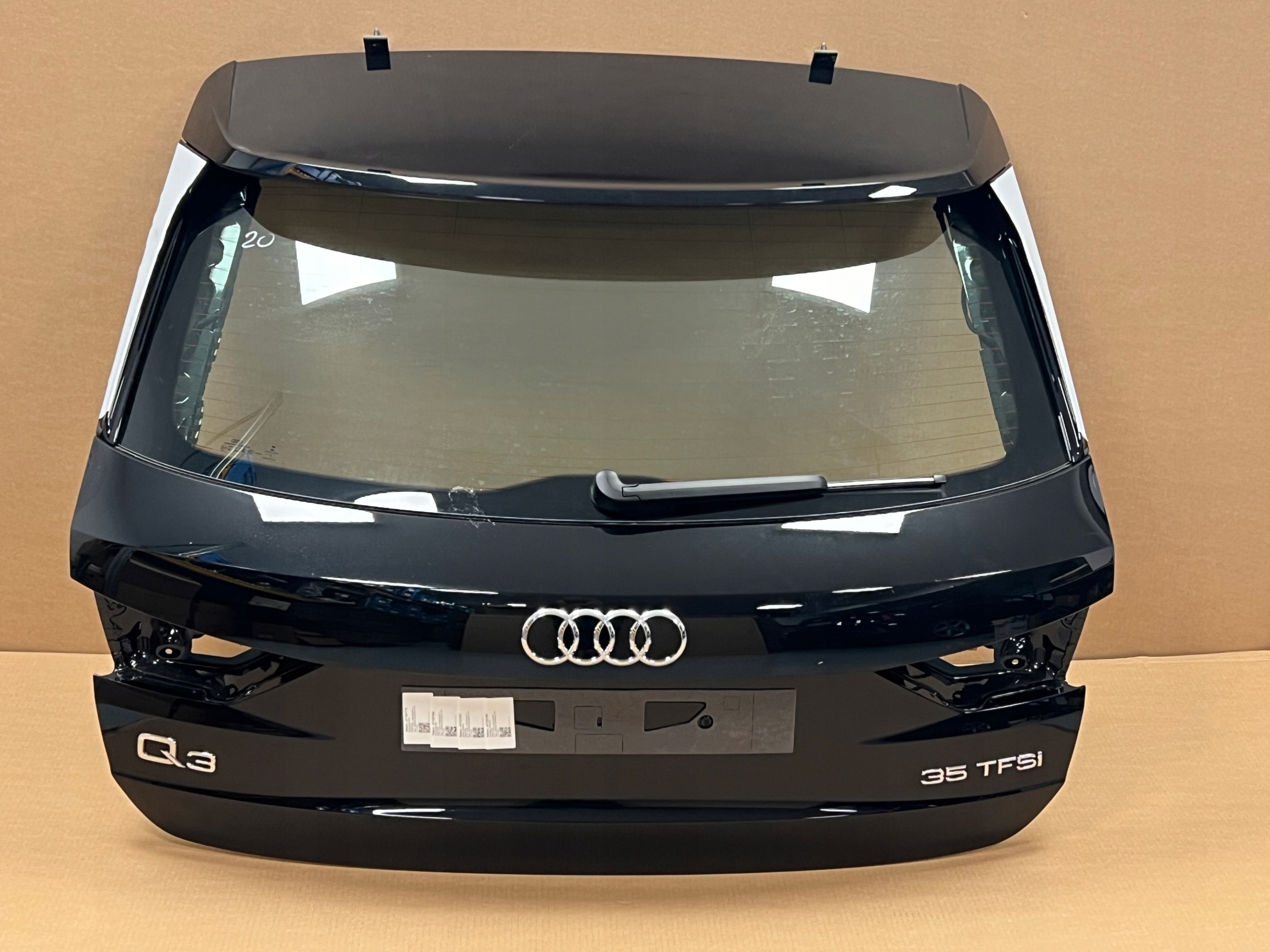 AUDI Q33a КРИШКА ЗАД. БАГАЖНИКА Ly9t КАМЕРА