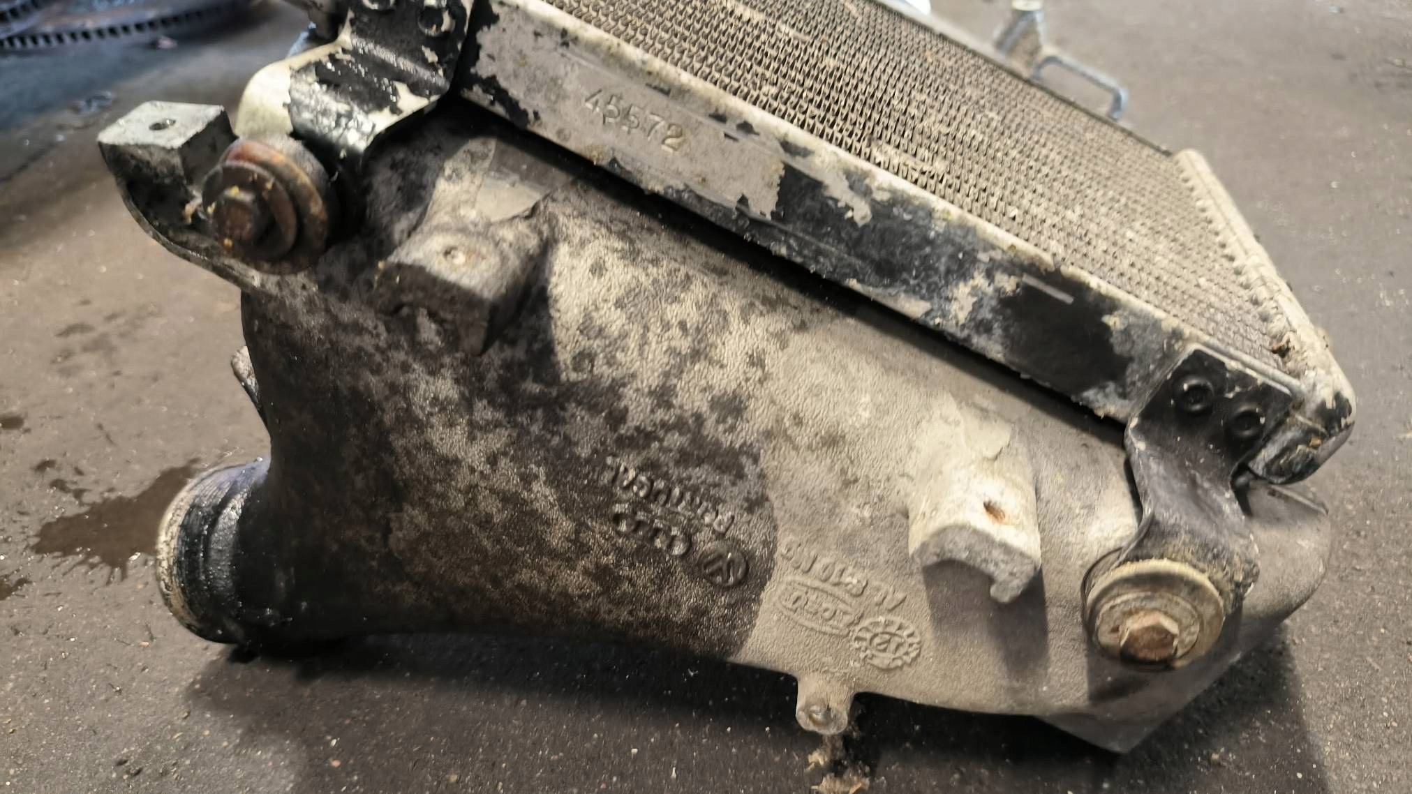 hűtő intercooler 6.0 TDI V12 AUDI Q7 és 4L LIFT