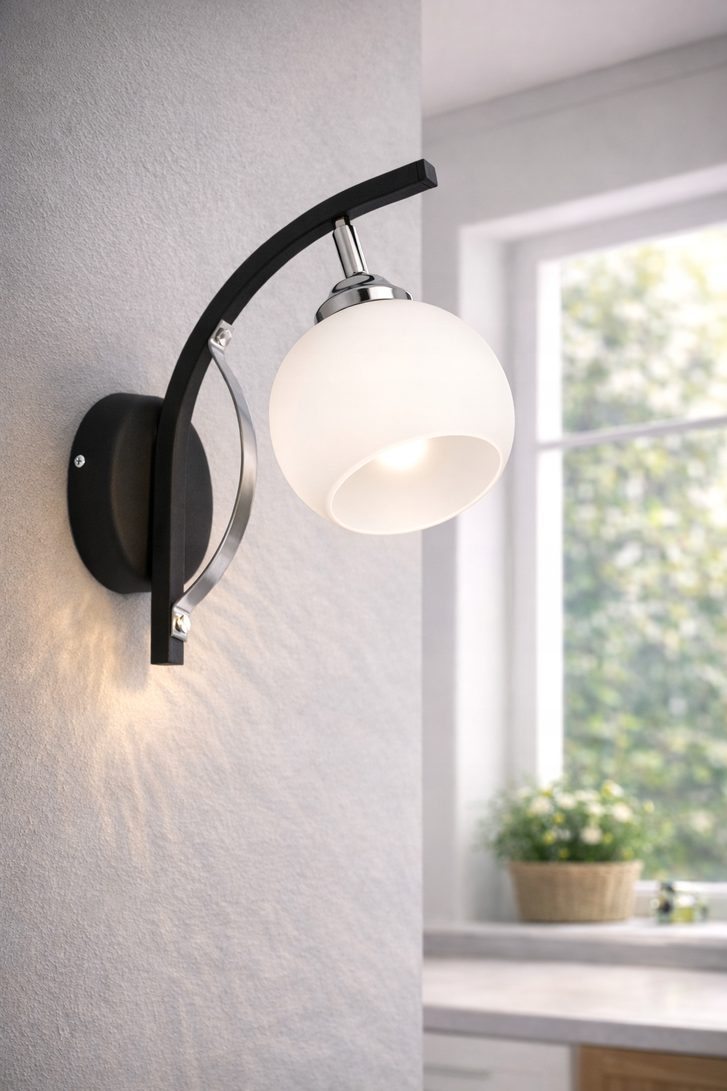 Euro-Lamp Nástěnné svítidlo Kosmo černé alva 1x60W Výrobce
