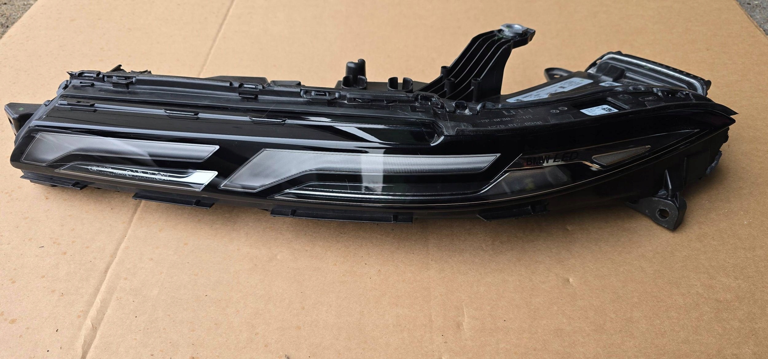 BMW g07 X7 LCI lift 2022- light led left