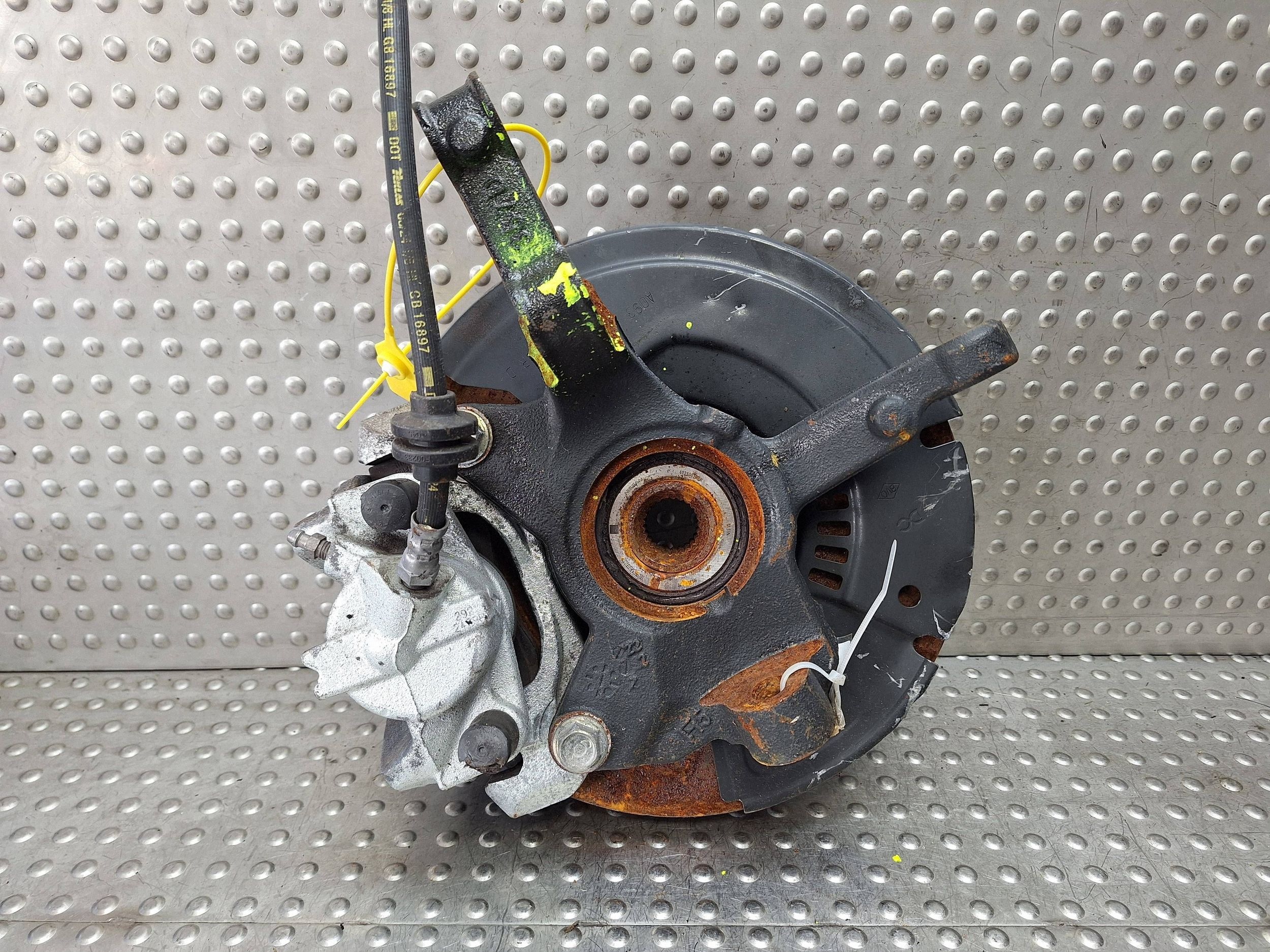 swing right front NISSAN JUKE II F16 19-26 1.6B
