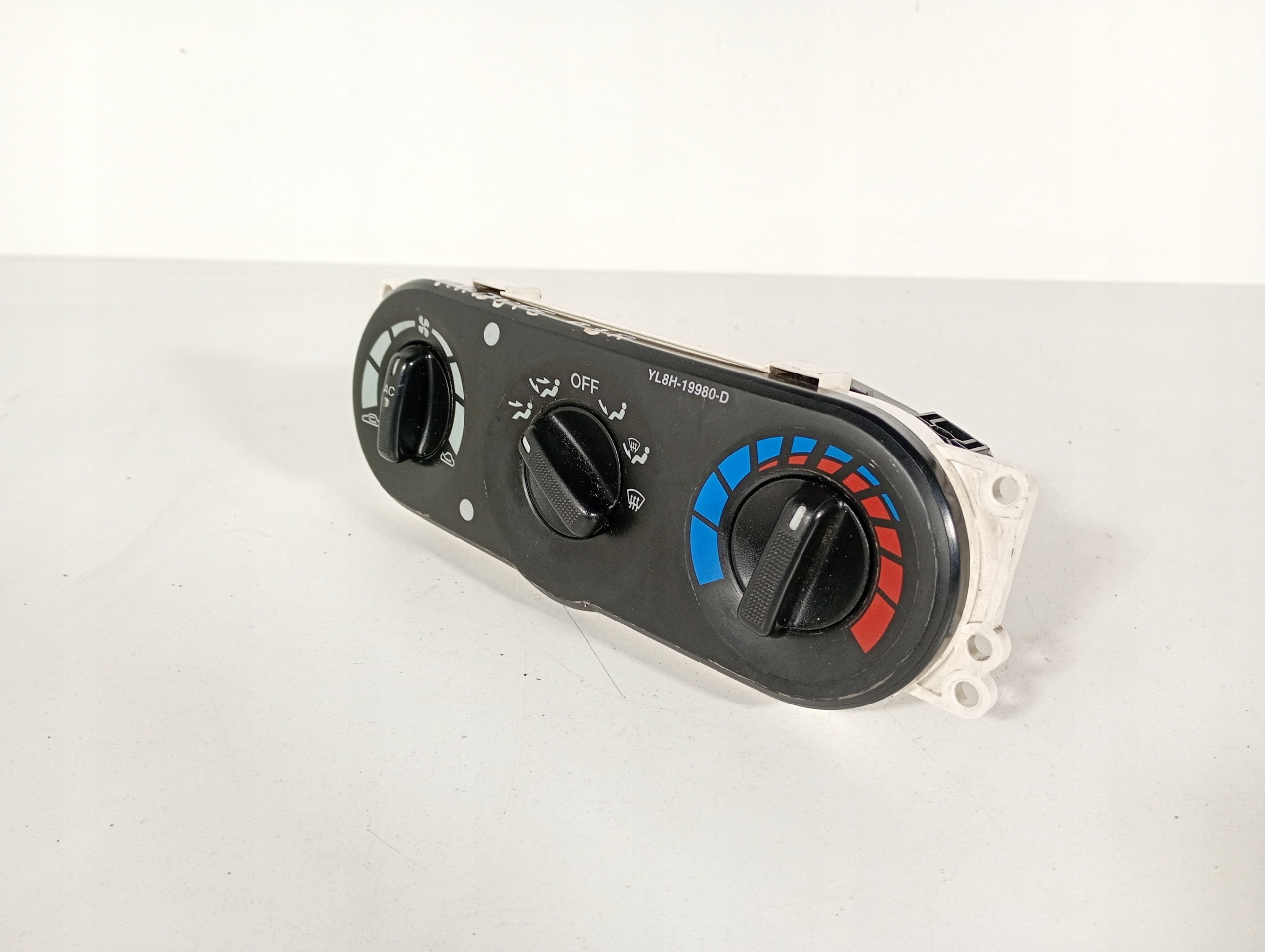 Mazda Tribute 00-011 switch switch regulation PANEL air conditioning devices