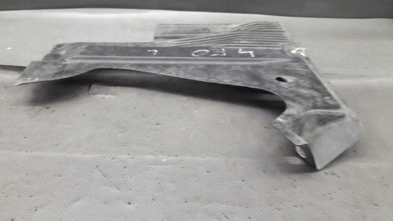 4F0825215L oslona silnika lewa AUDI A6 C6 Typ samochodu Samochody osobowe