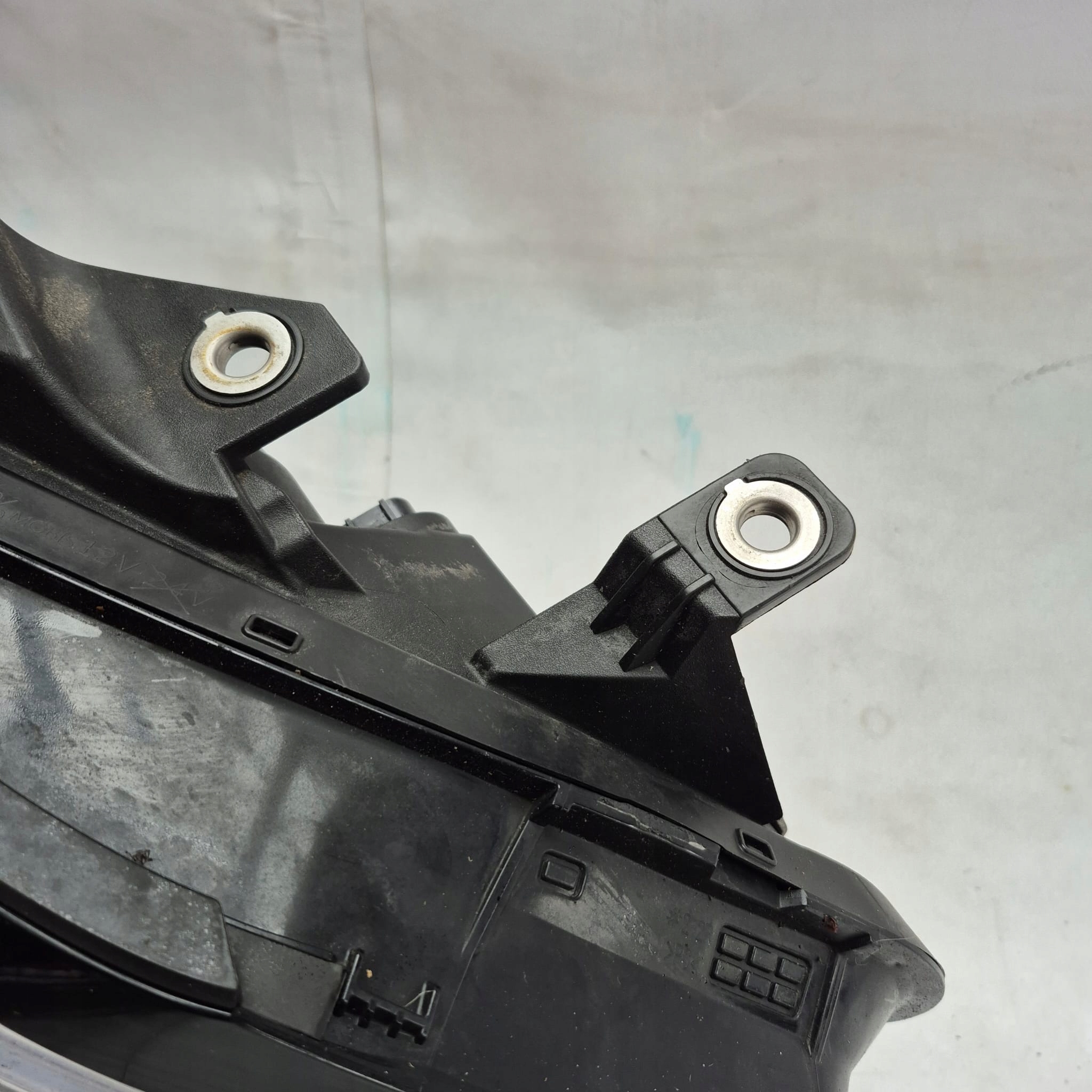 KIA SPORTAGE V 5 21- light right front front FULL LED 92102-R2000