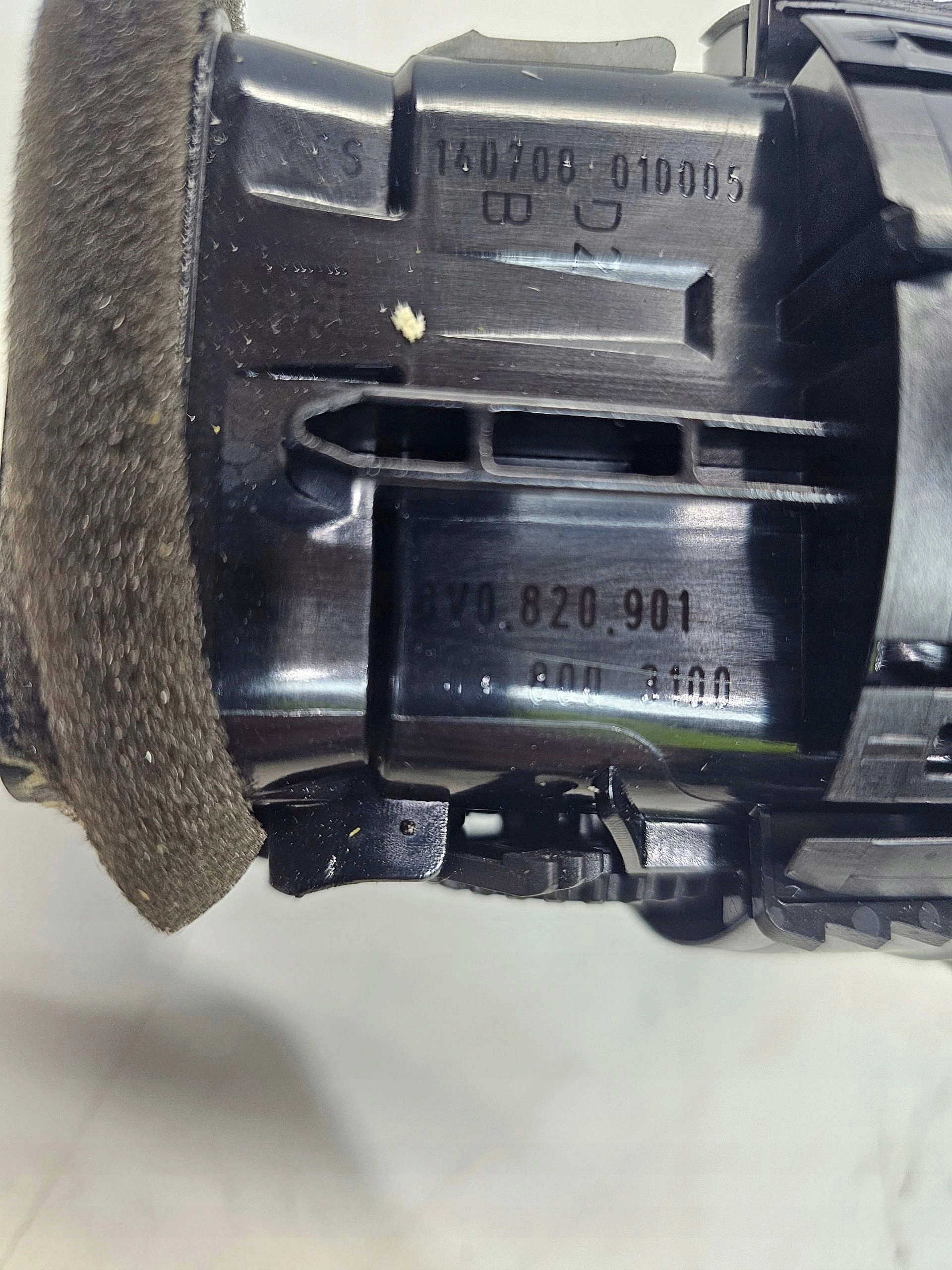 rešetka rešetka ventilacije armature AUDI A3 8V 8V0820901