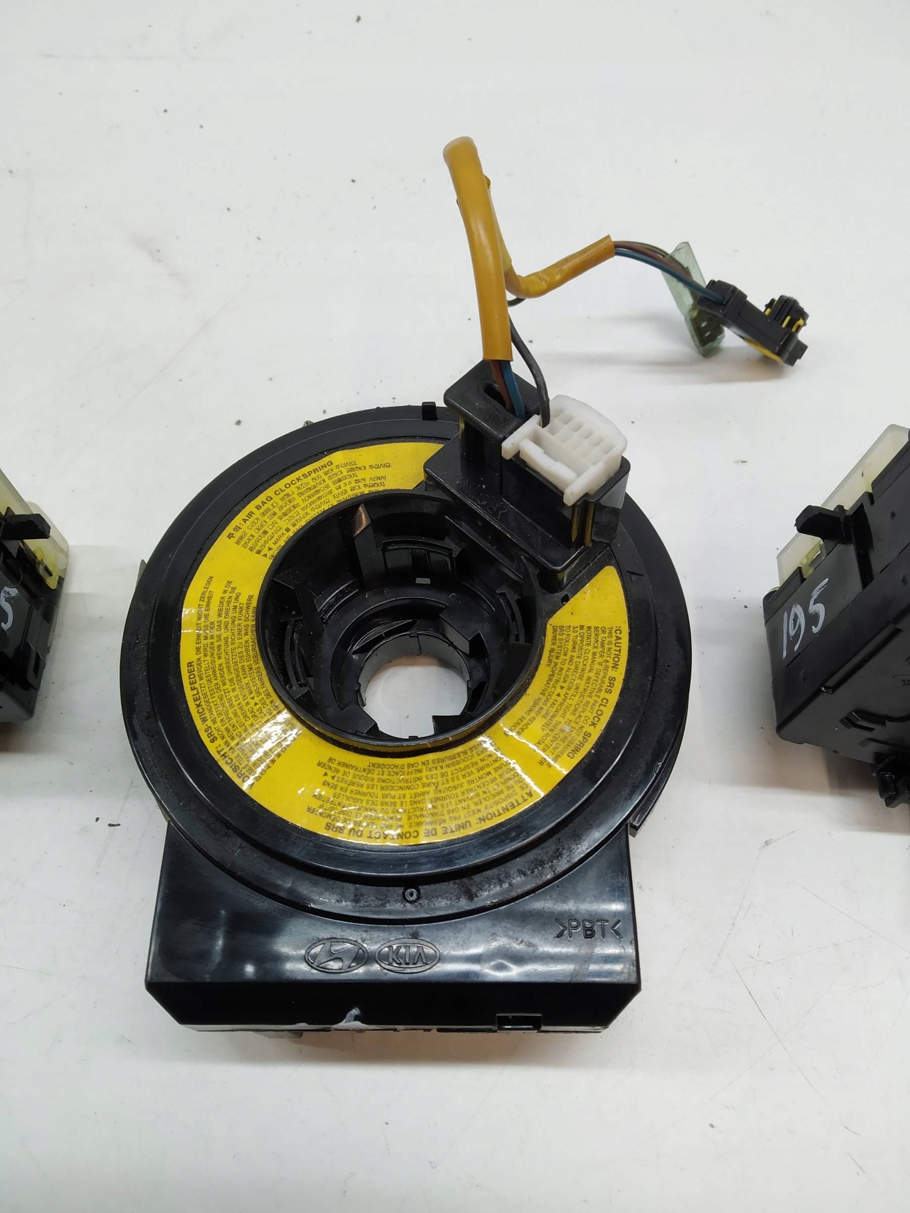 steering wheel levers and controls ring AIR BAG Hyundai i30 and (2007-2012)