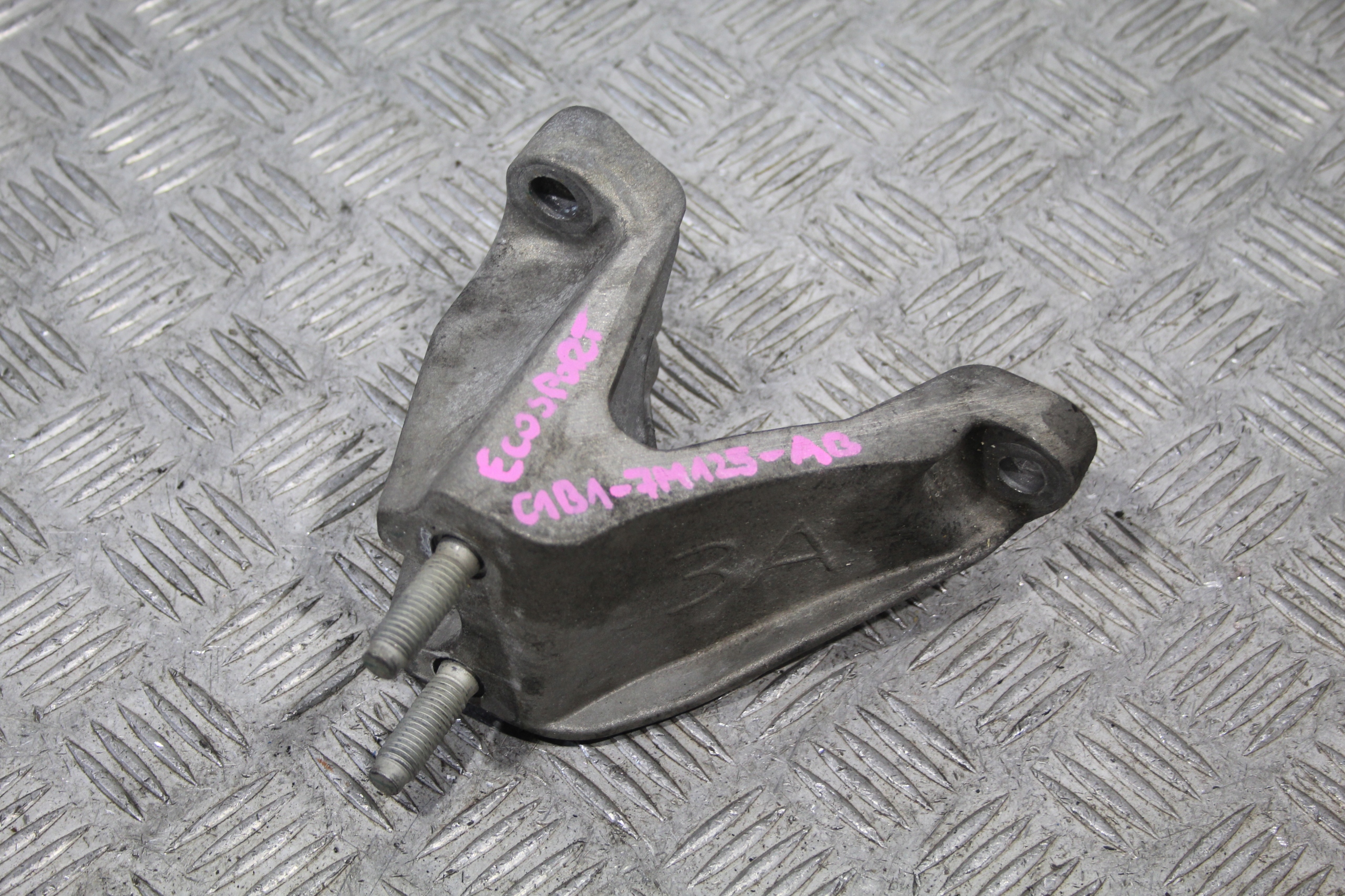 SUPPORT SUPPORT PLAQUE MOTEUR FORD ECOSPORT II MK2