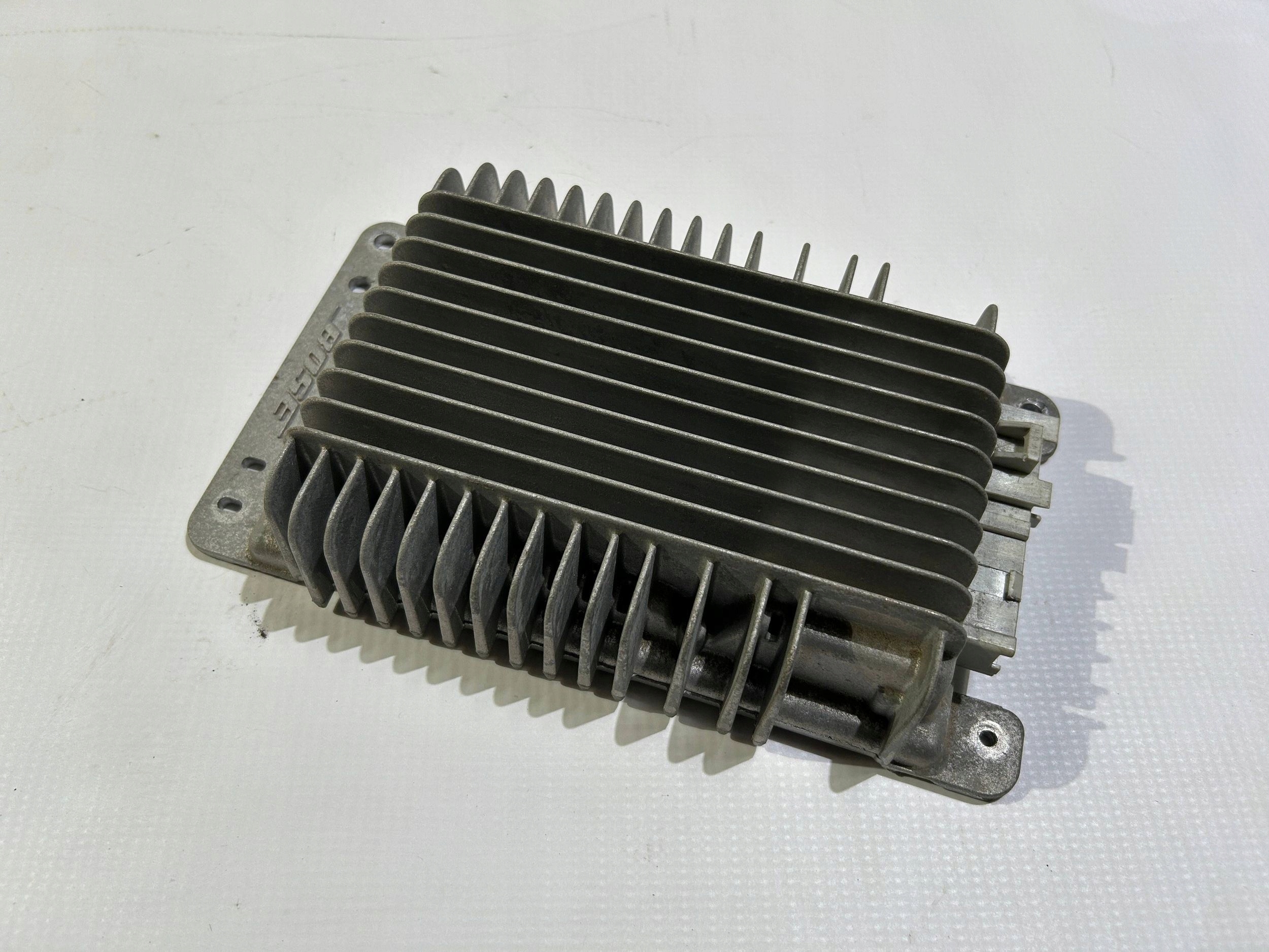 zosilňovač modul audio BOSE Hummer H2 2003r