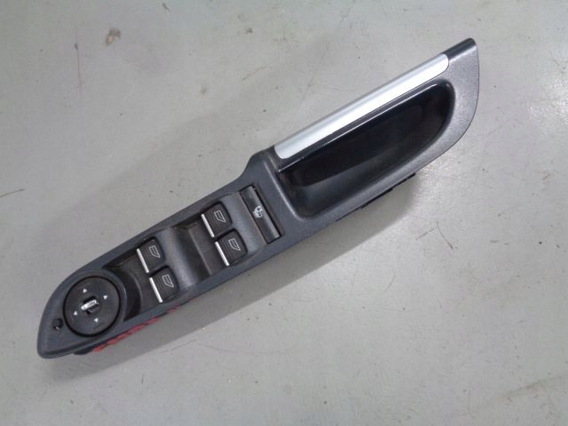 C-MAX MK2 11 PANEL SZYB LEWY PRZÓD AM5T-14A132-DB