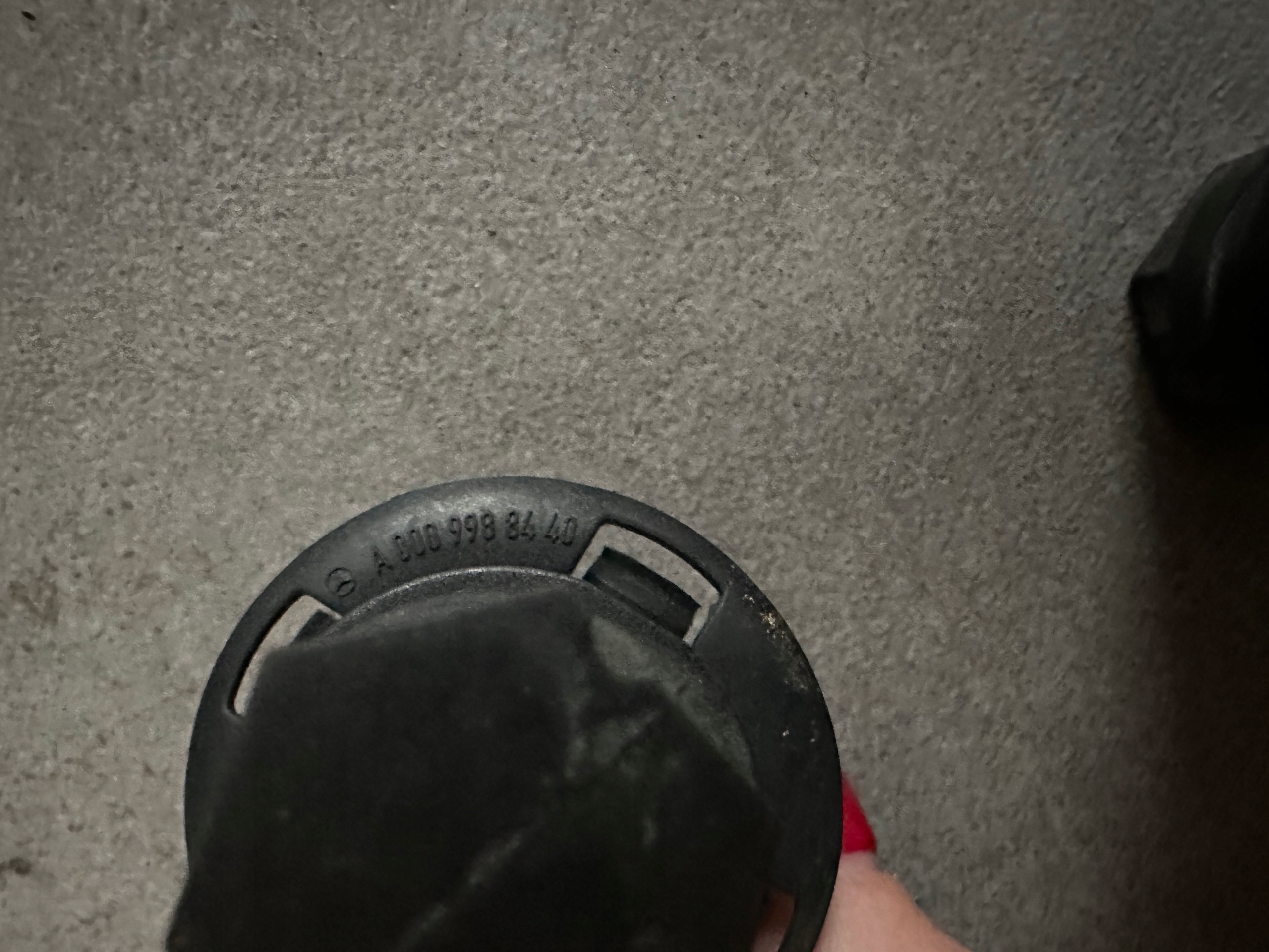 ODBÓJ MASKI A0009988440 MERCEDES Typ samochodu Samochody osobowe