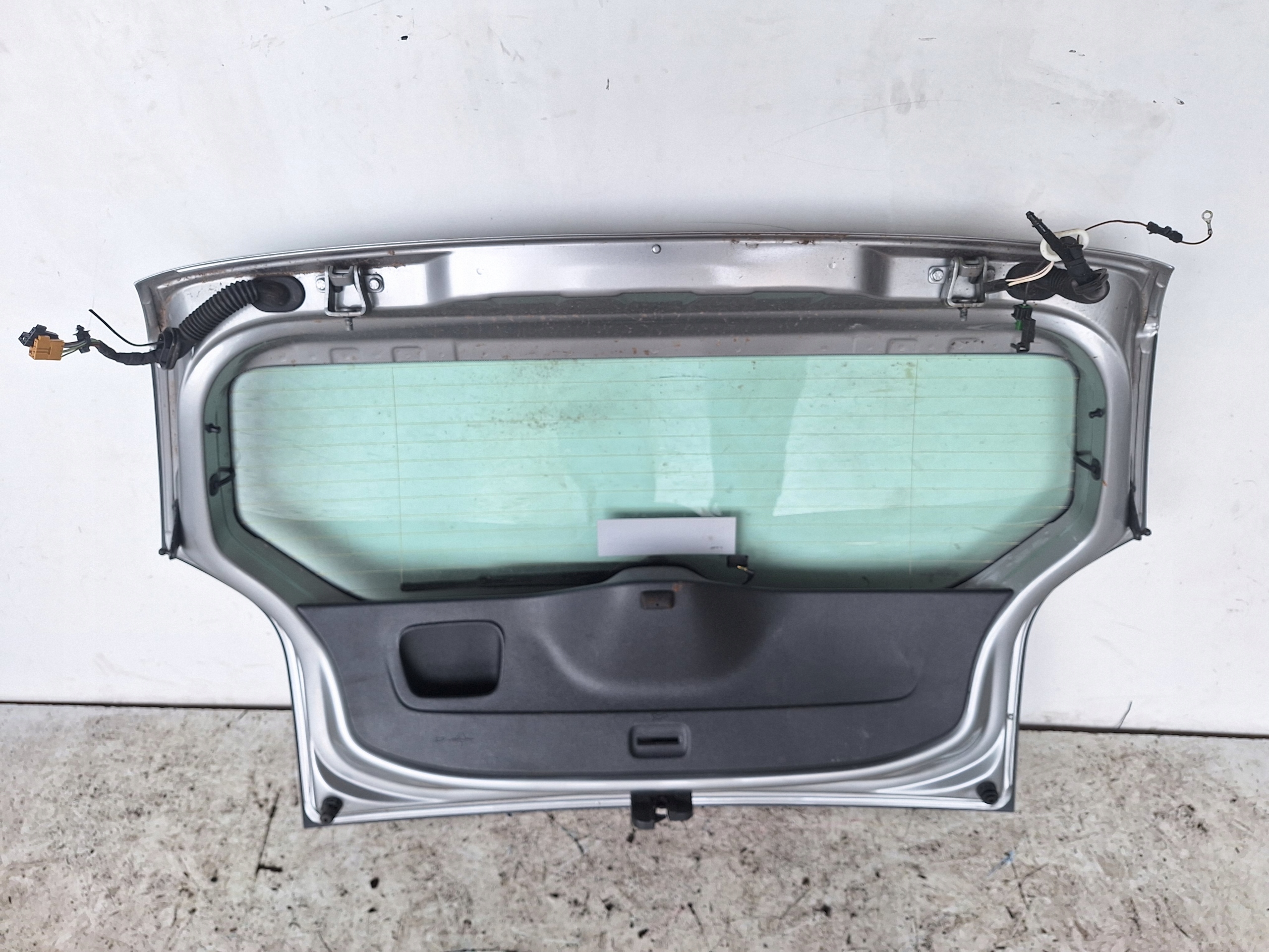 VOLKSWAGEN UP LIFT 16-22 boot door