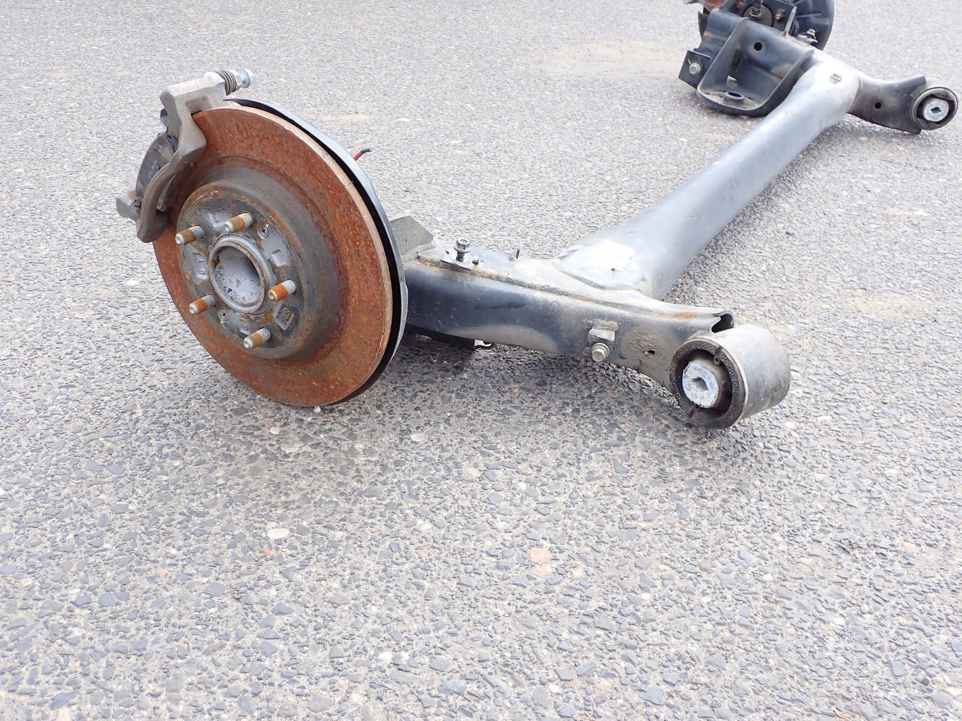 BELKA OŚ ZAWIESZENIA TYŁ TARCZ HYUNDAI IONIQ ELECTRIC 55100G7600 2021R Producent części Hyundai OE