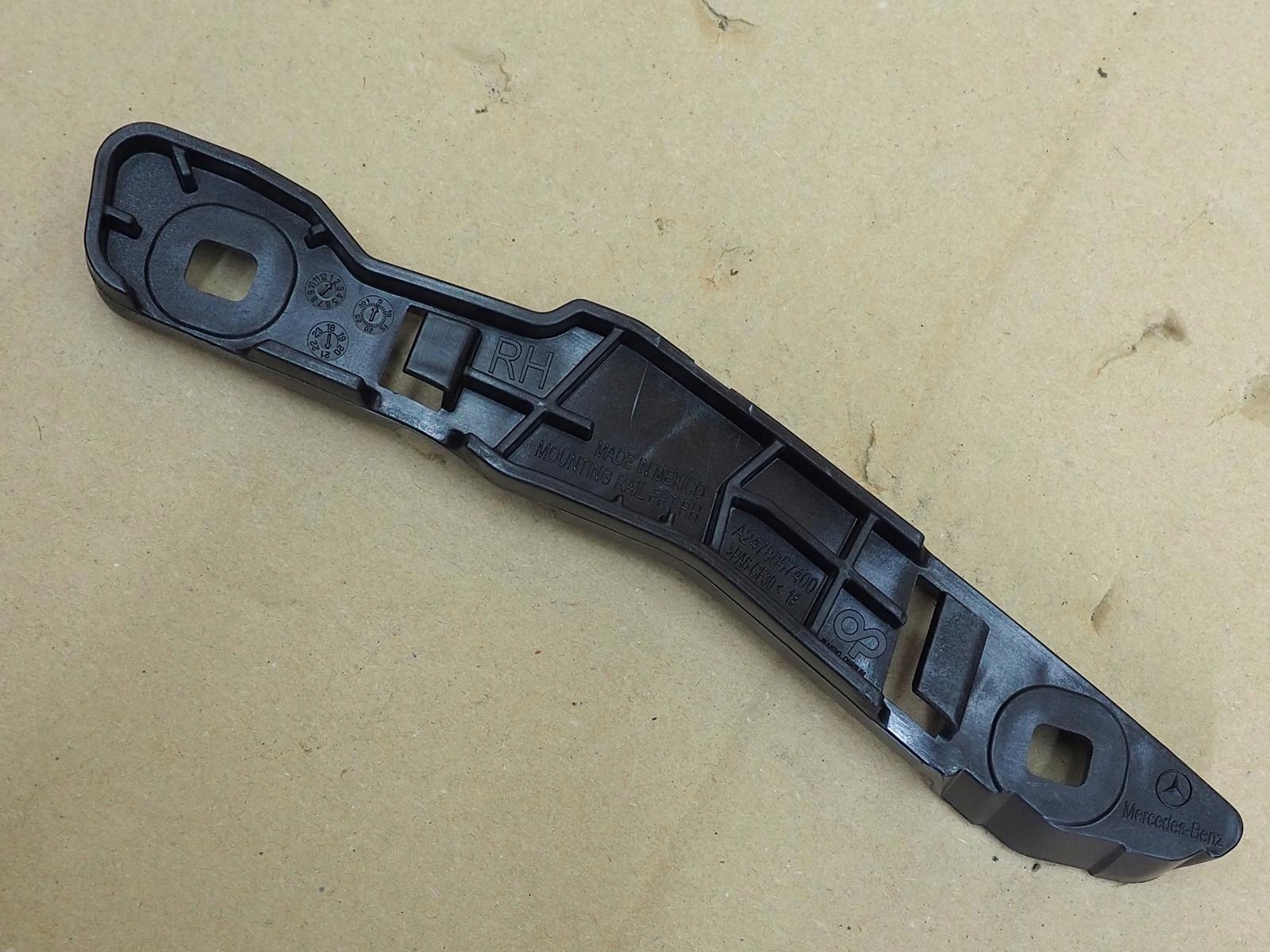 A2478857400 W247 SLIZG ZDERZAKA PRAWY