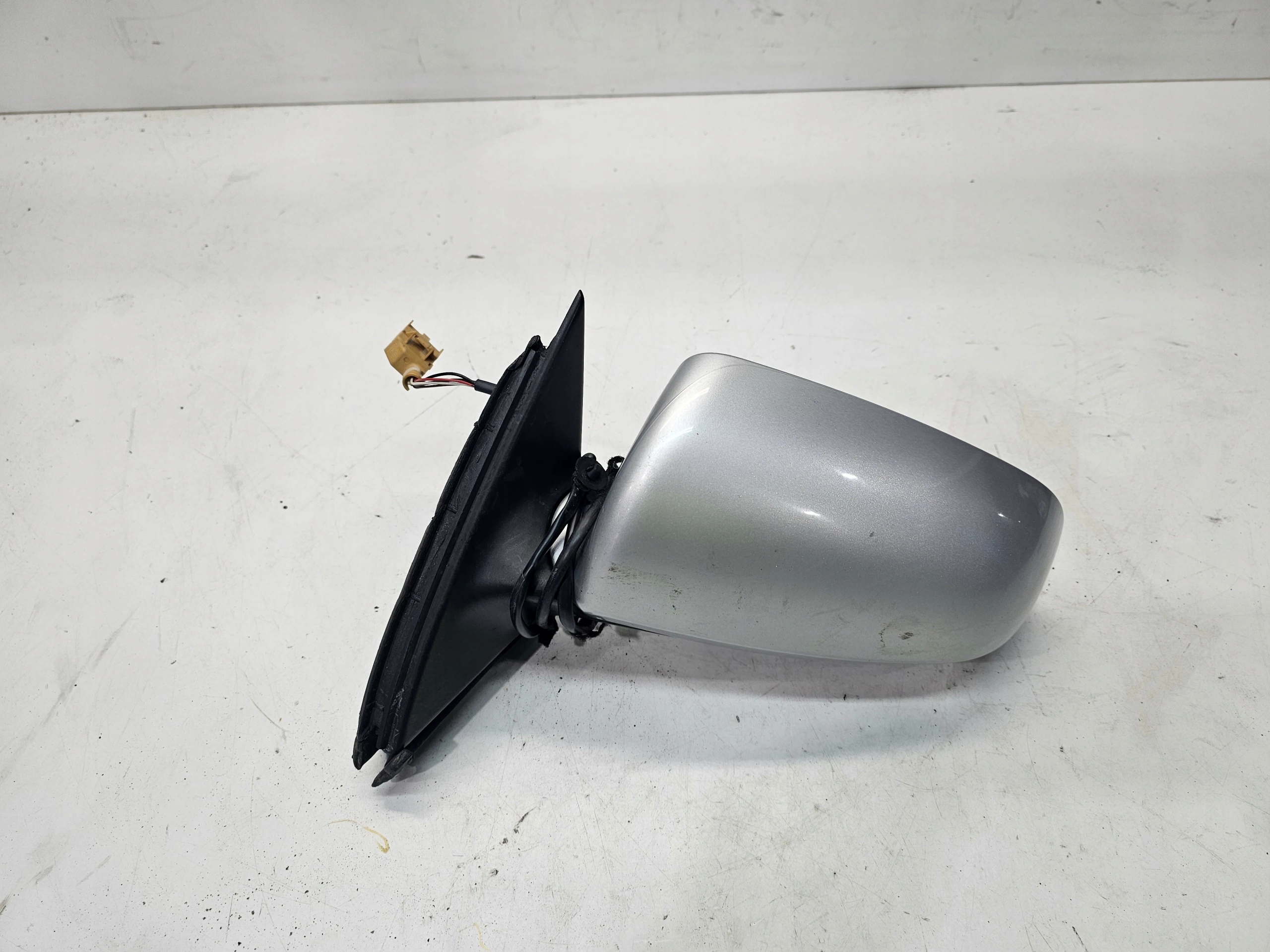 mirror exterior left AUDI A4 B7 LY7W 5 PIN UK