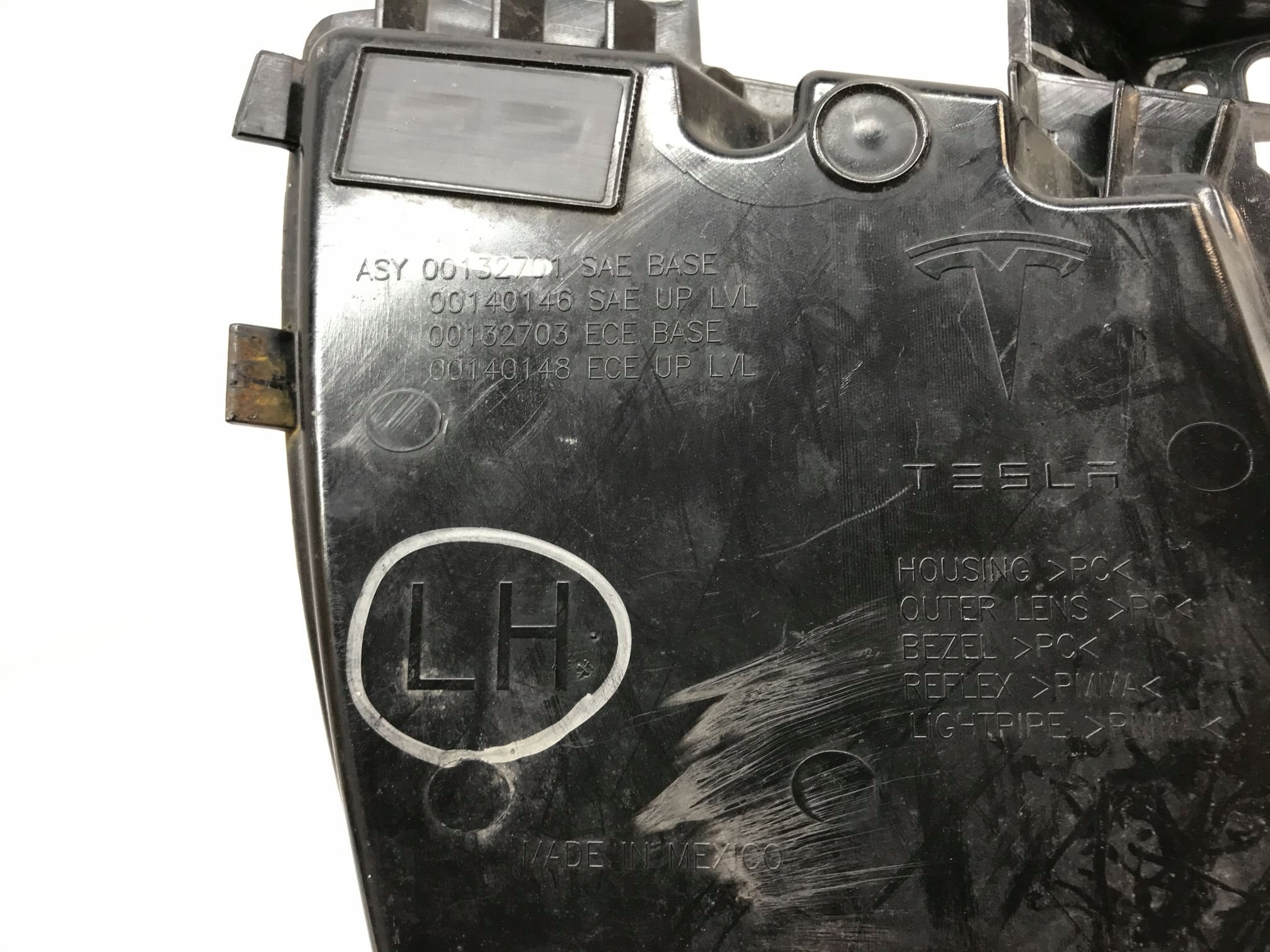 tesla MODEL S галоген левая 1024018-00-A