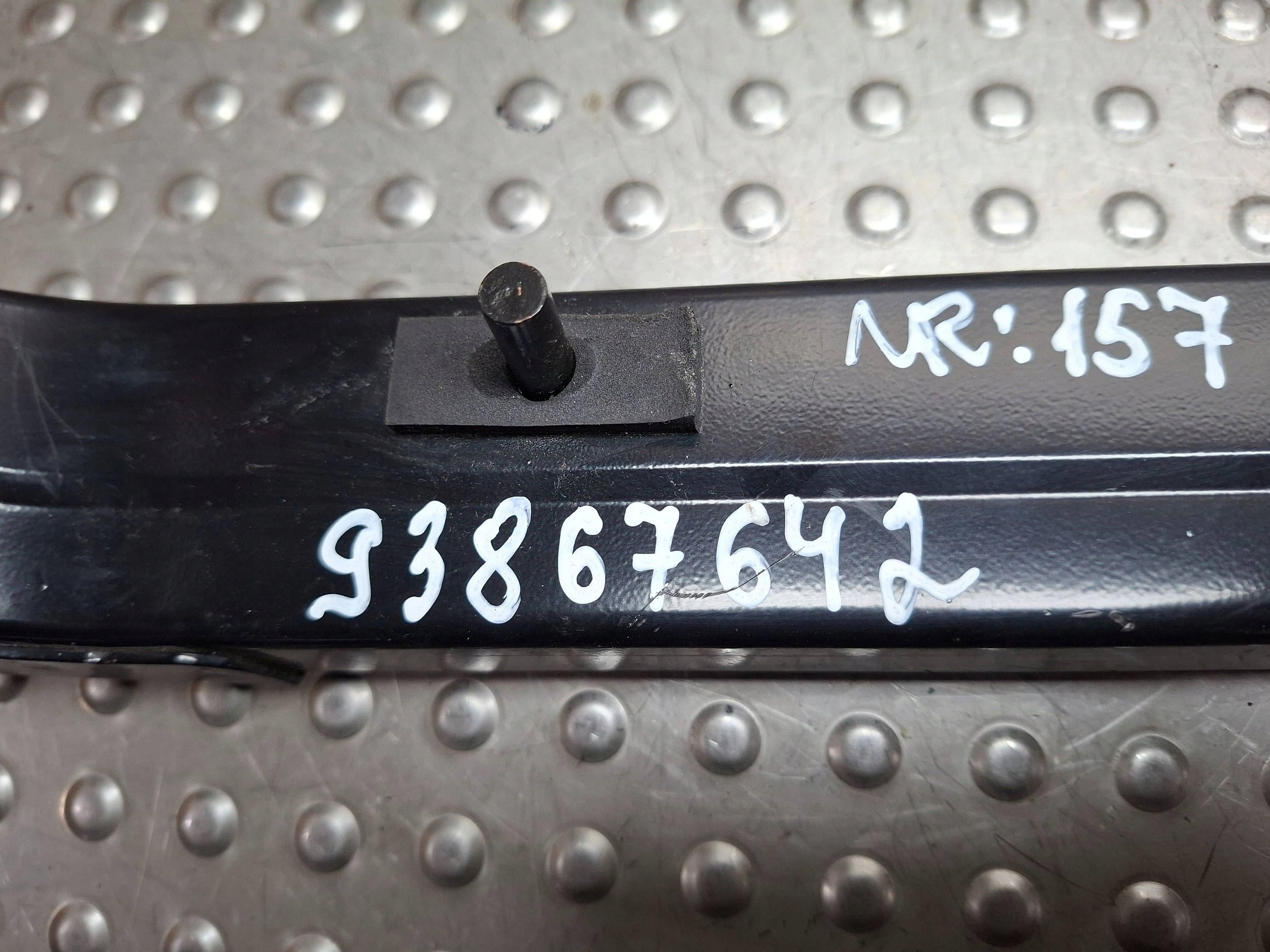 PROWADNICA links Tür gleitende 93867642 RENAULT TRAFIC III 2014