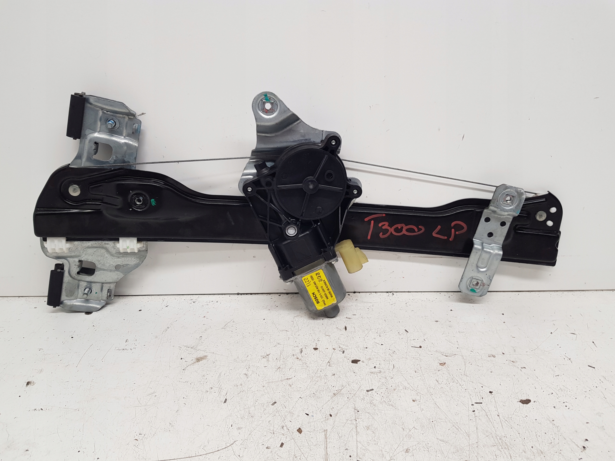 CHEVROLET AVEO T300 window regulator left front 2011