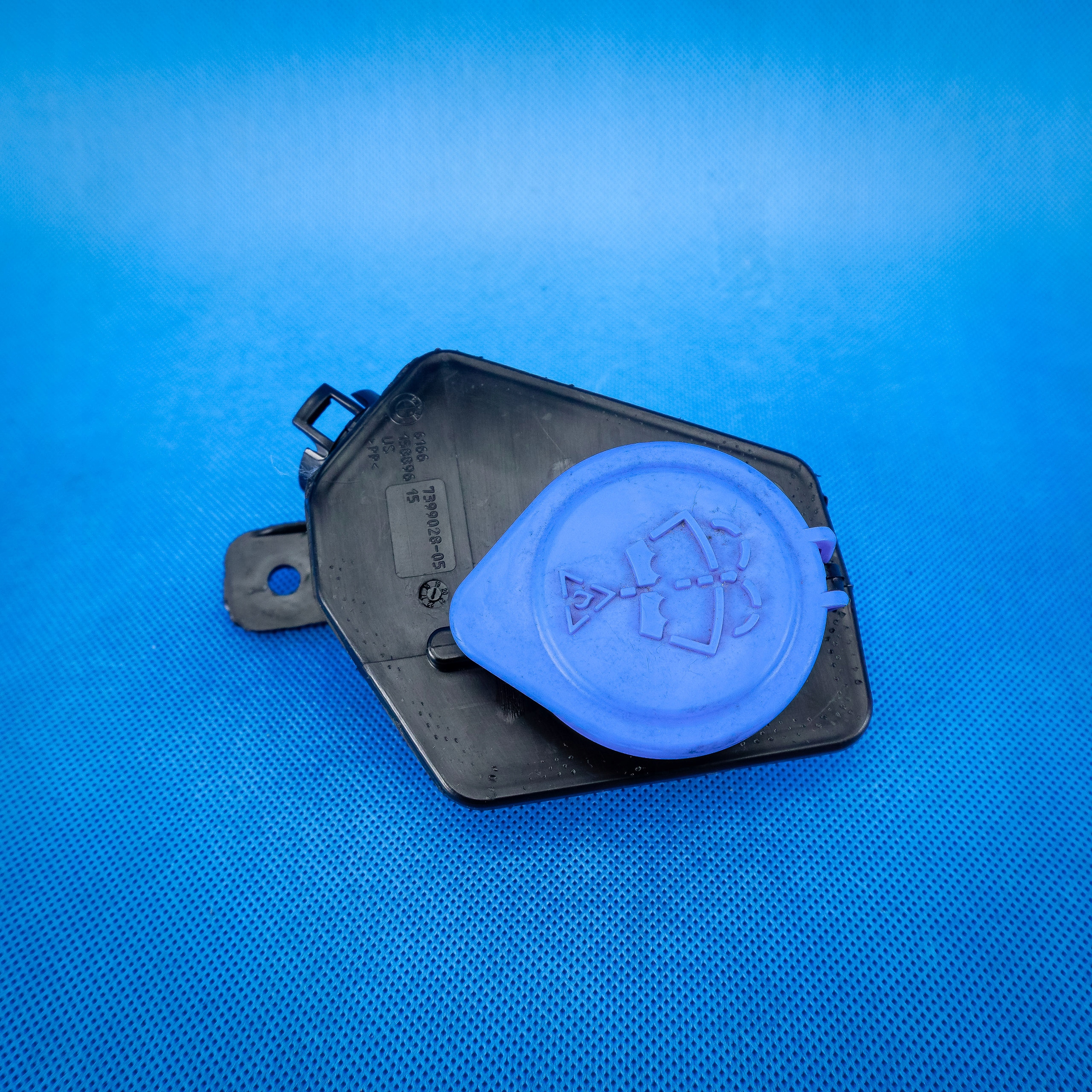 einfüll panzer spritzdüse BMW X3 G01 X4 G02 51317399028 7399028