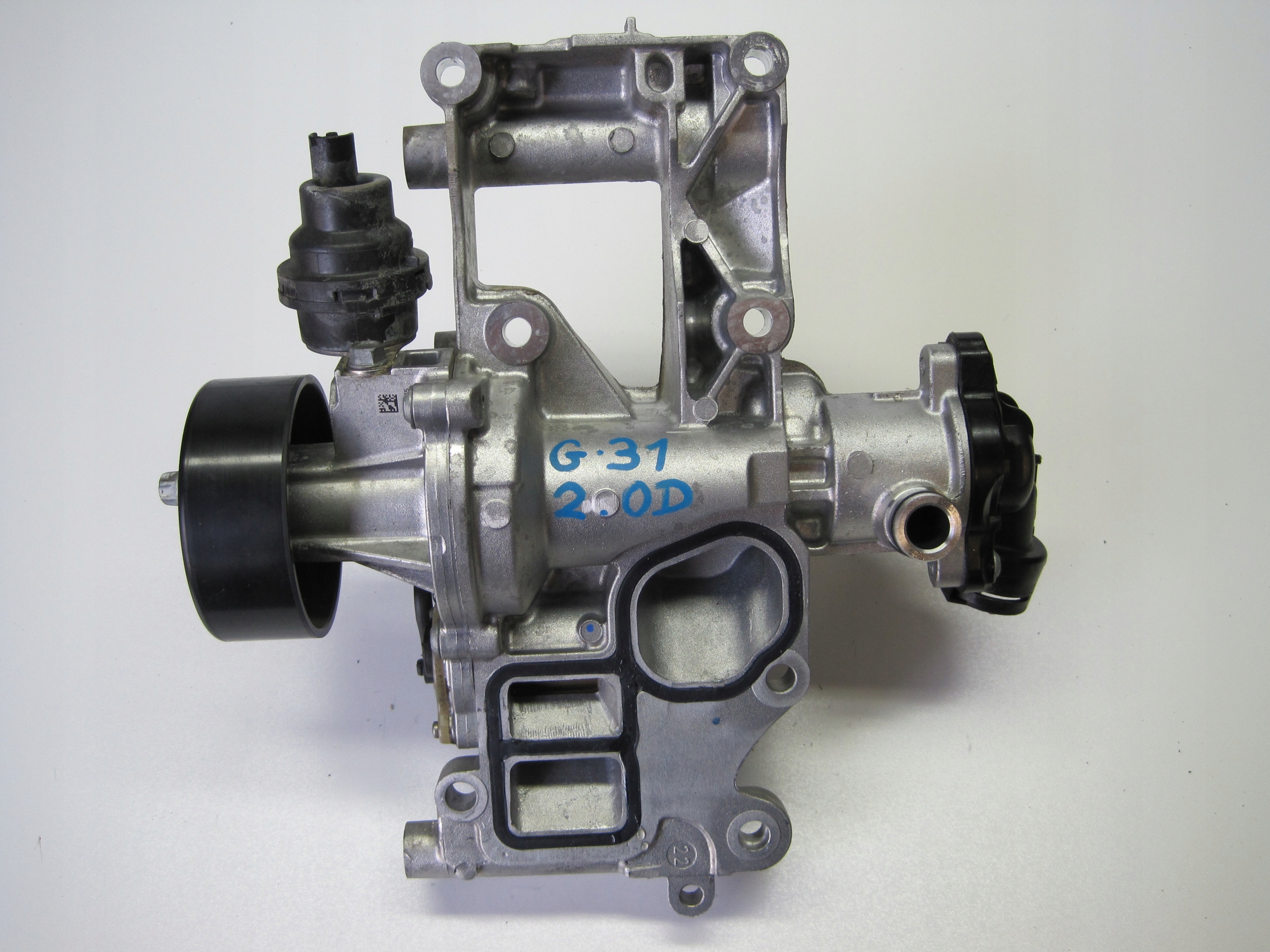 holder water pump BMW 5 G30 2,0D 8593269